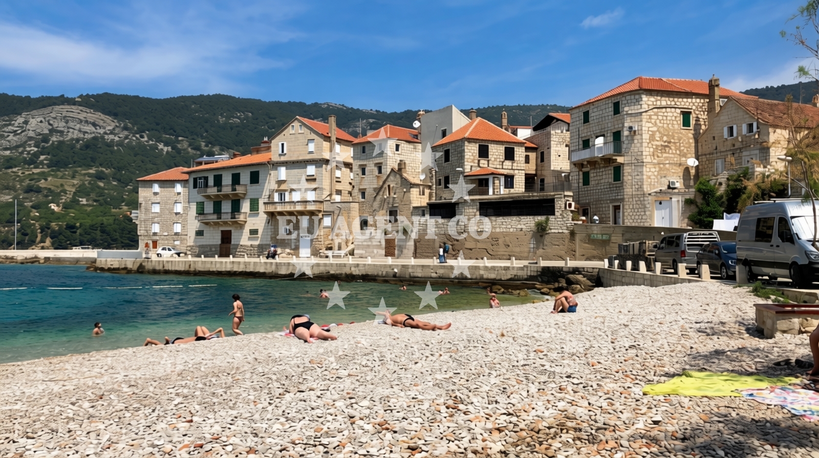 Additional view of Lucica beach in Tina Ujevića 15, Komiža