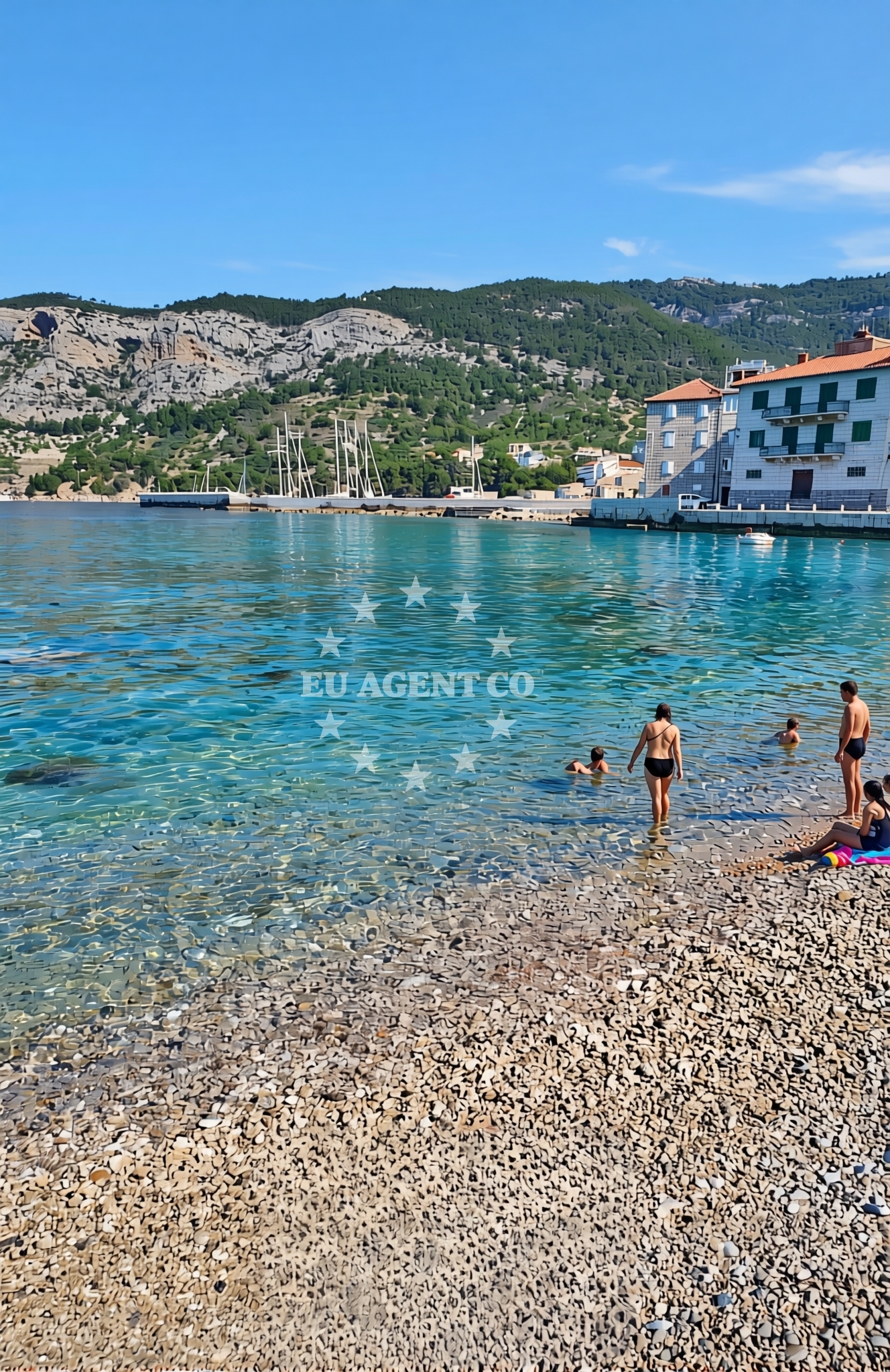 Additional view of Lucica beach in Tina Ujevića 15, Komiža