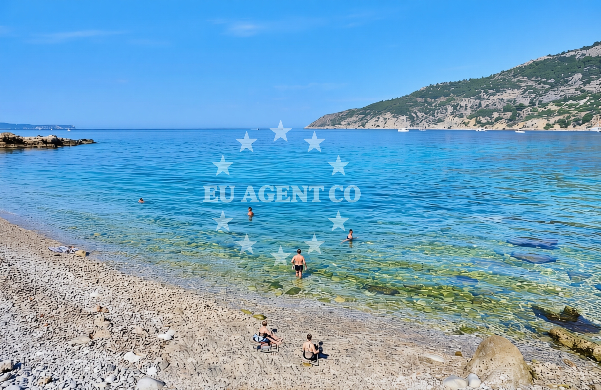 Additional view of Lucica beach in Tina Ujevića 15, Komiža