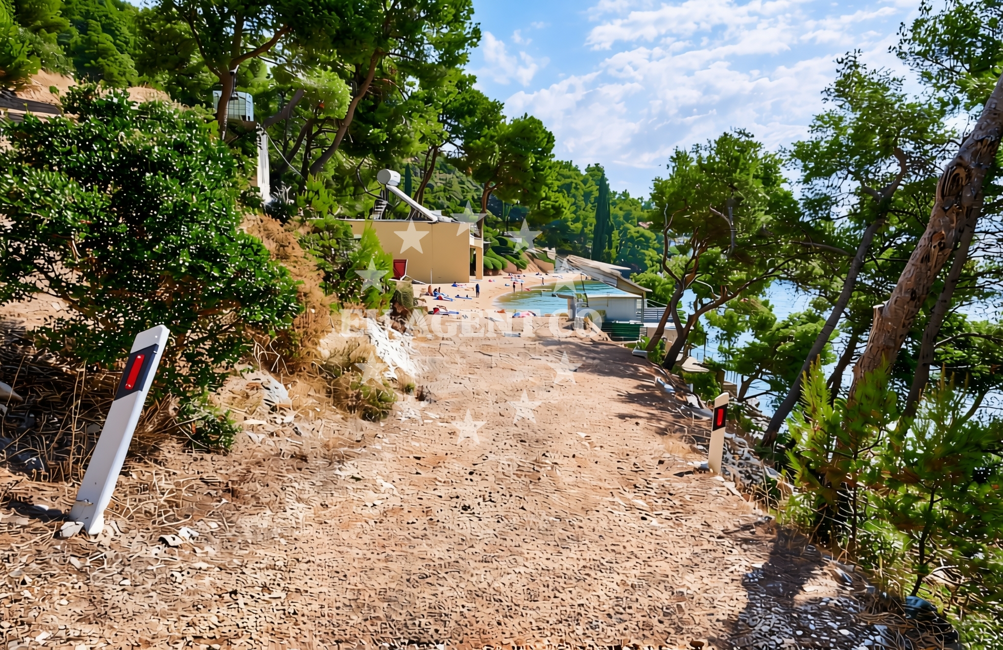 Beach facilities and surroundings at Lučica istok, Gdinj (Hvar) Beach in Lučica istok
