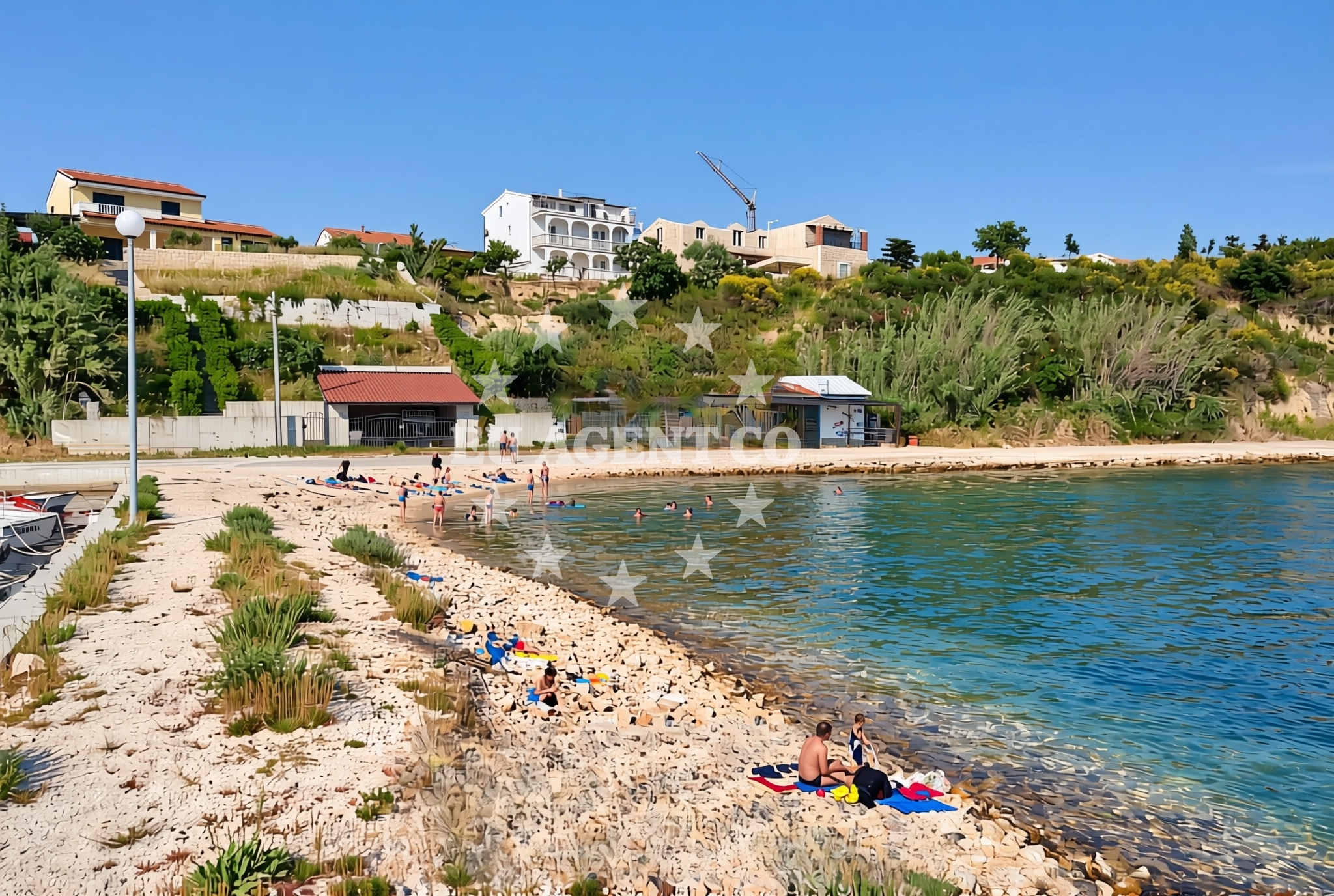 Shoreline and swimming area at Lučica jug, Rtina Beach in Lučica jug