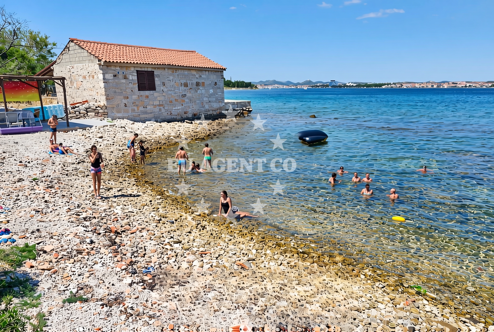 Overview of Lučica, Prvić Šepurine (Prvić) Beach in Lučica