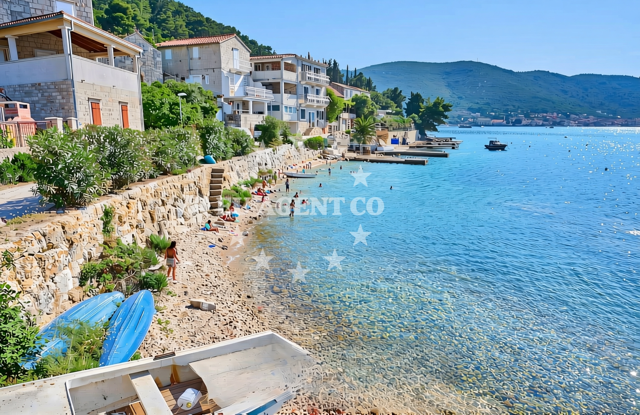 Shoreline and swimming area at Lučica sjever, Vis (Vis) Beach in Lučica sjever