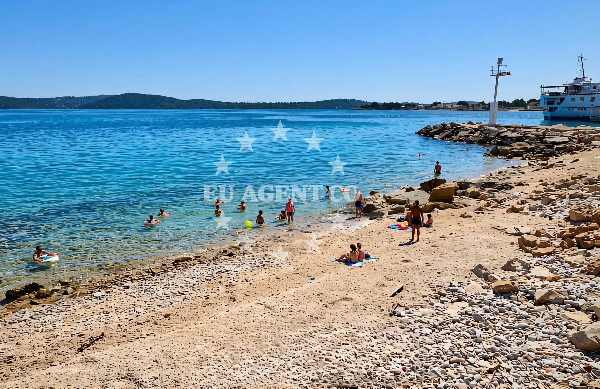 Additional view of Luka, Drvenik Mali (Drvenik Mali) Beach in Luka