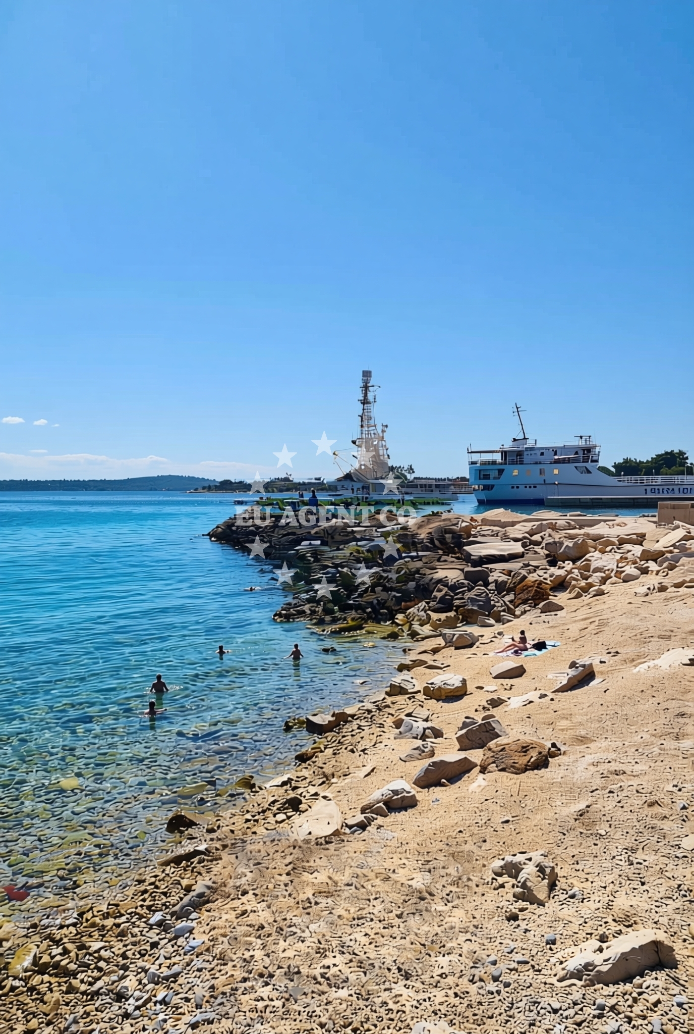 Additional view of Luka, Drvenik Mali (Drvenik Mali) Beach in Luka