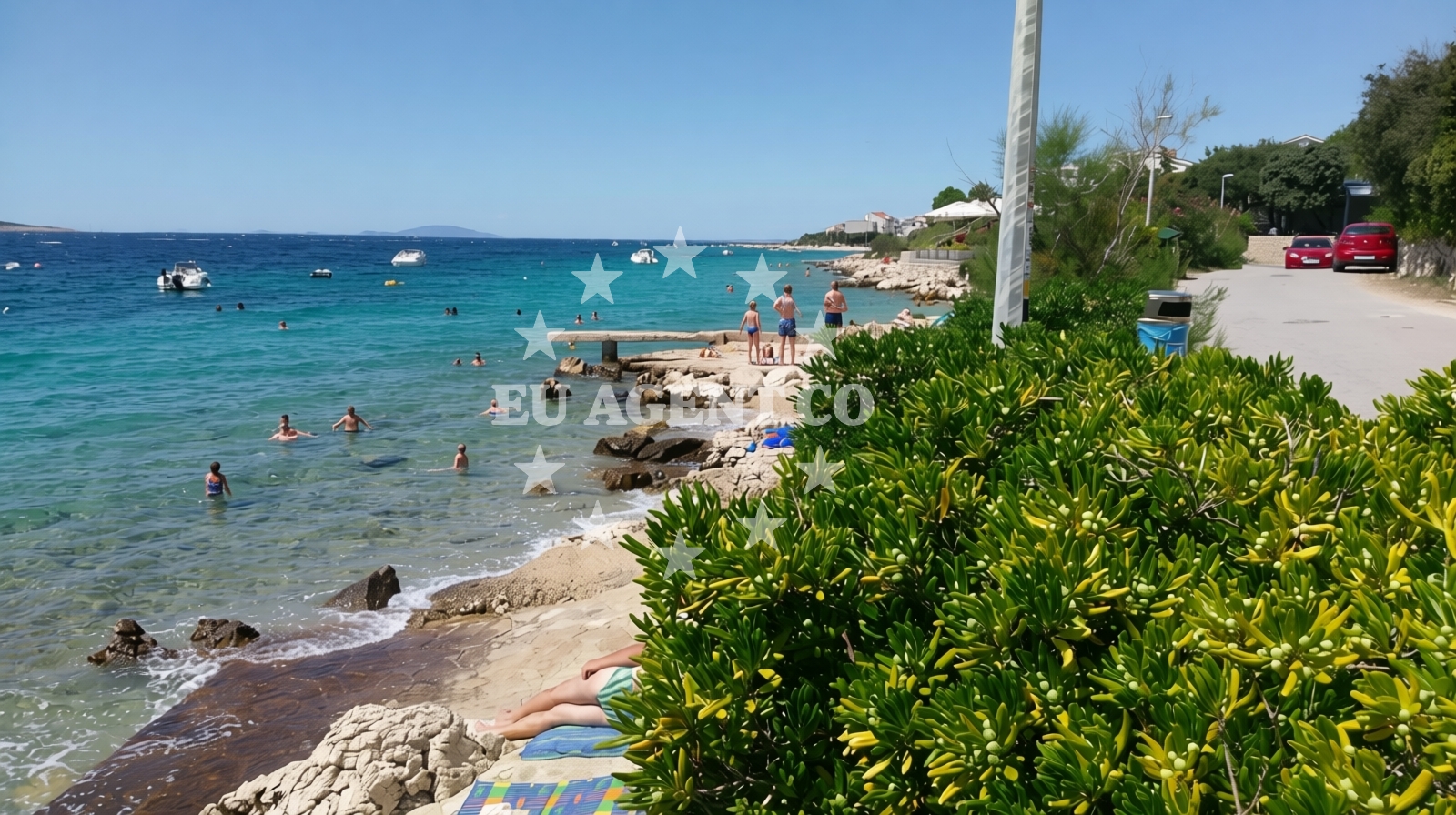 Sea and coastal view of Luka Mandre Beach in 17 Kralja Tomislava ulica, Mandre