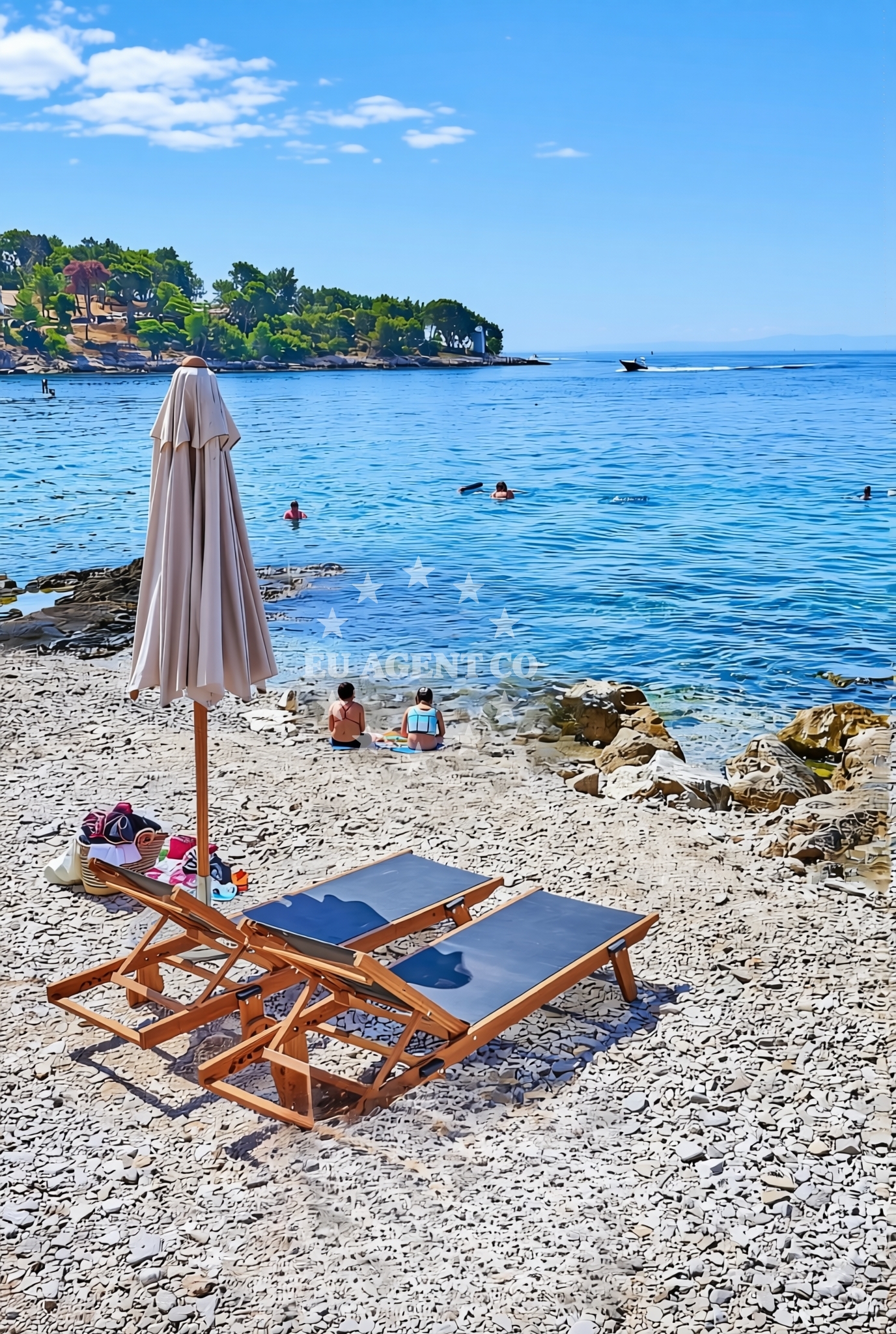 Additional view of Luka, Maslinica (Šolta) Beach in Luka