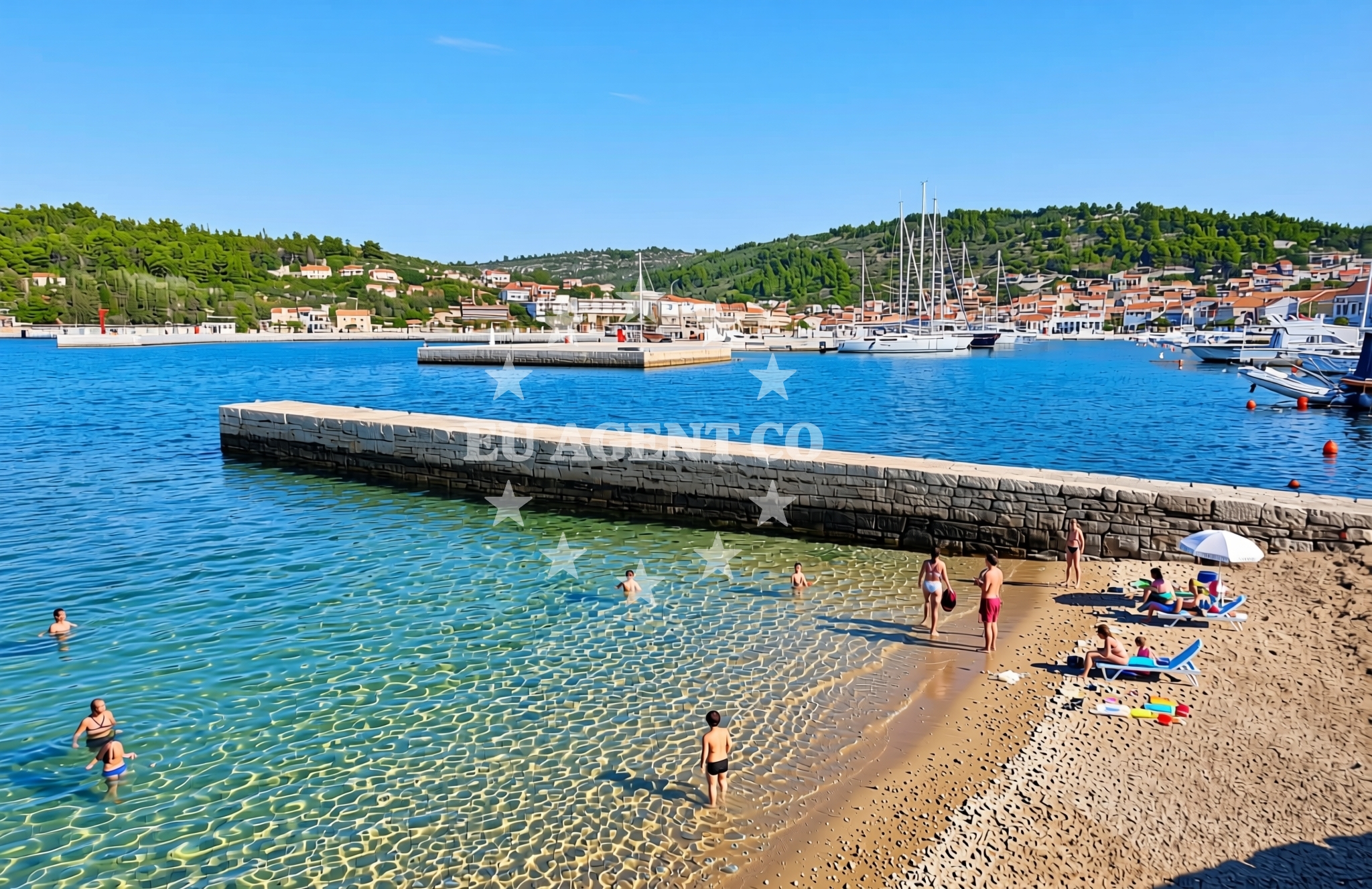 Overview of Luka, Vela Luka (Korčula) Beach in Luka