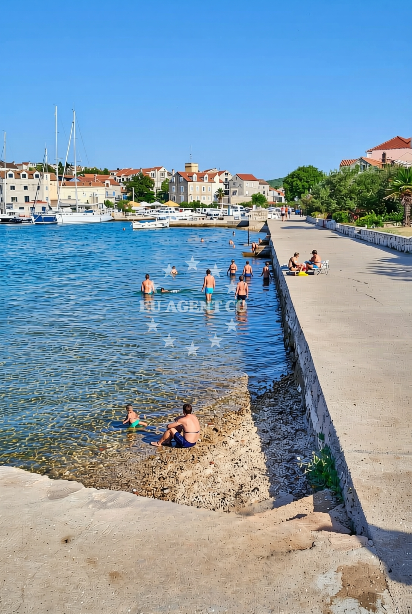 Beach facilities and surroundings at Luka, Zlarin (Zlarin) Beach in Luka