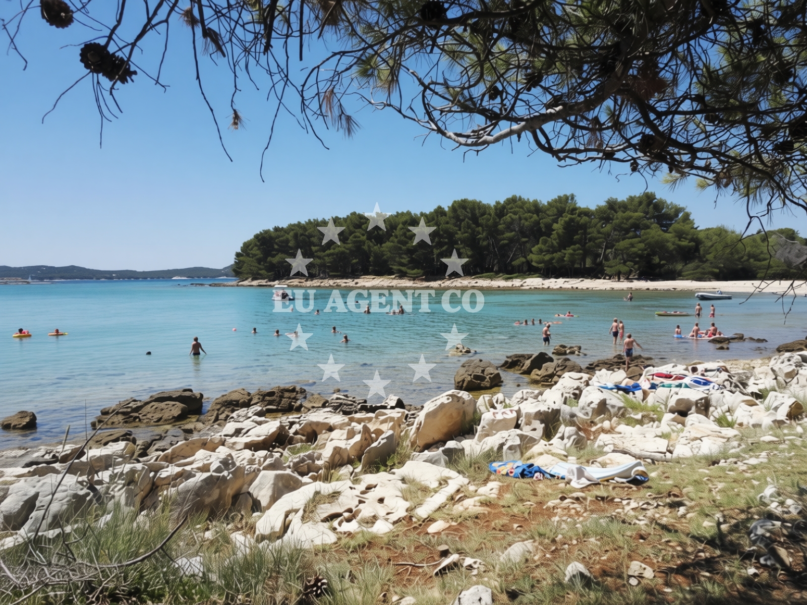 Overview of Lumbrak beach in Crvena Luka 1, Biograd na Moru