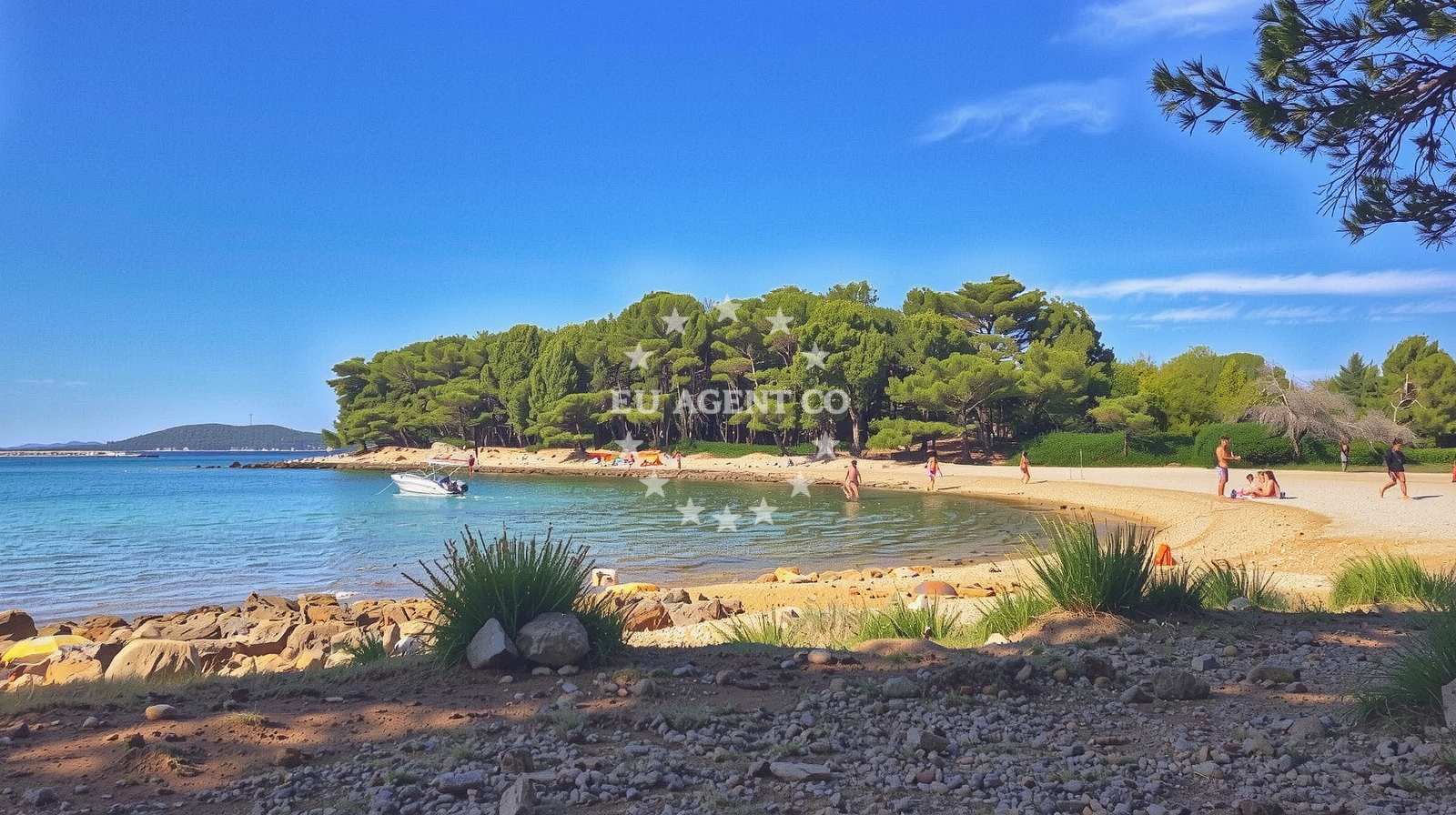 Additional view of Lumbrak beach in Crvena Luka 1, Biograd na Moru