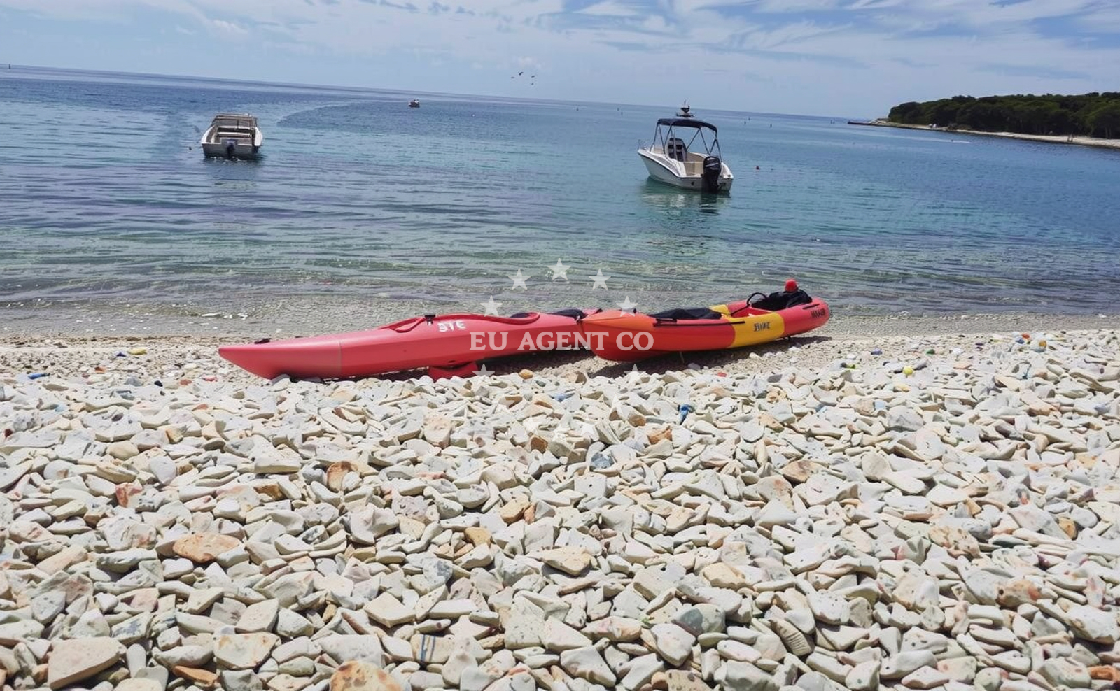 Additional view of Luna beach in San Pol 1, Bale