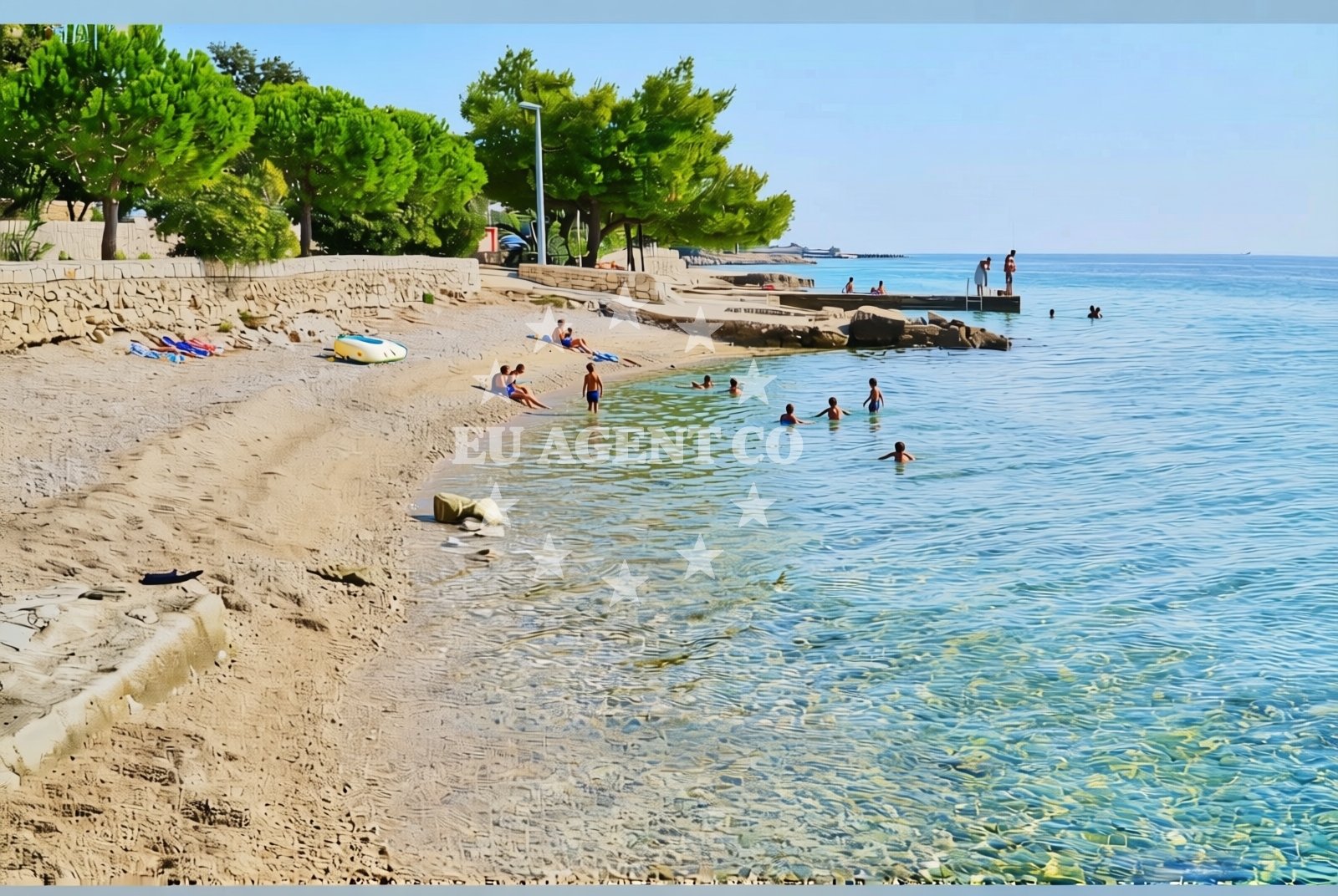Beach facilities and surroundings at Lungo mare, Mandre (Pag) Beach in Lungo mare