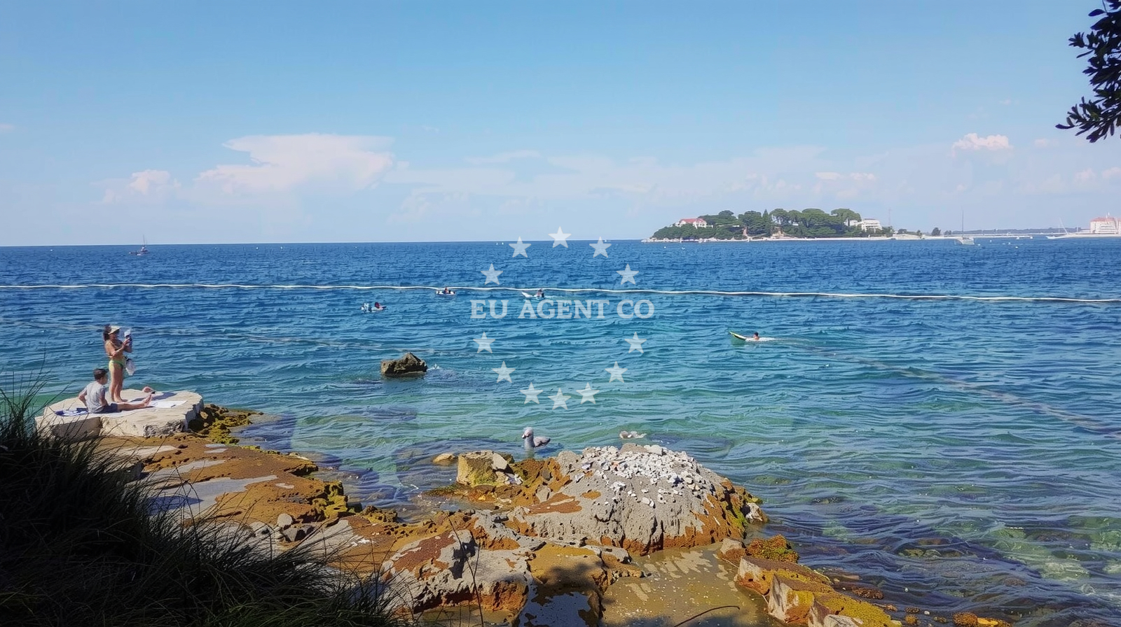 Overview of Luno Laguna beach in Plava Laguna Resort, Poreč