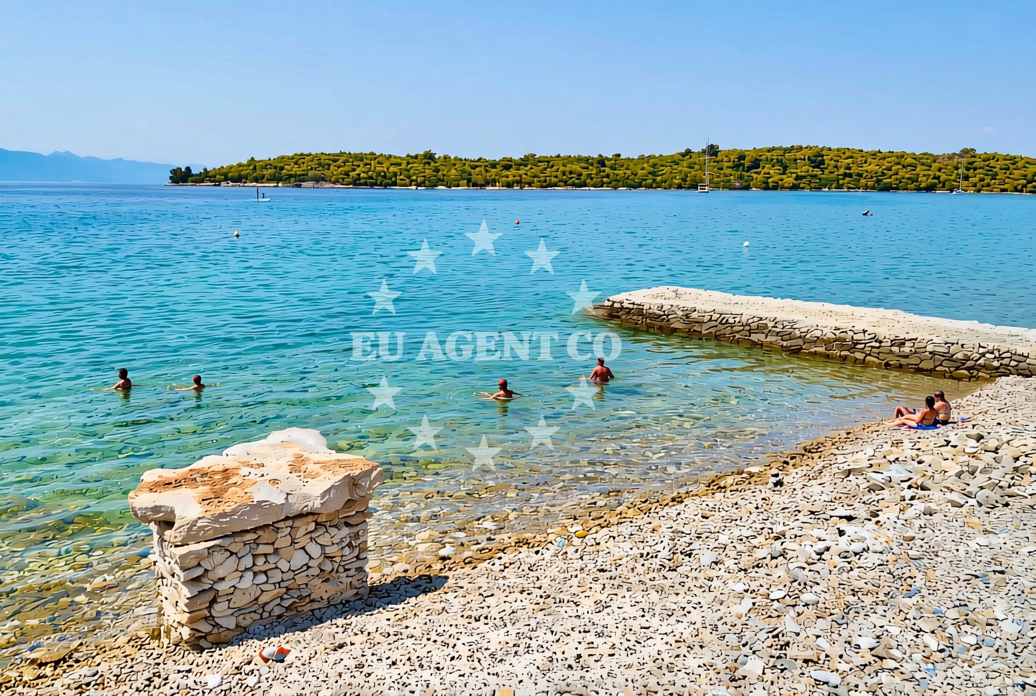 Beach facilities and surroundings at Lupis, Lovište Beach in Lupis