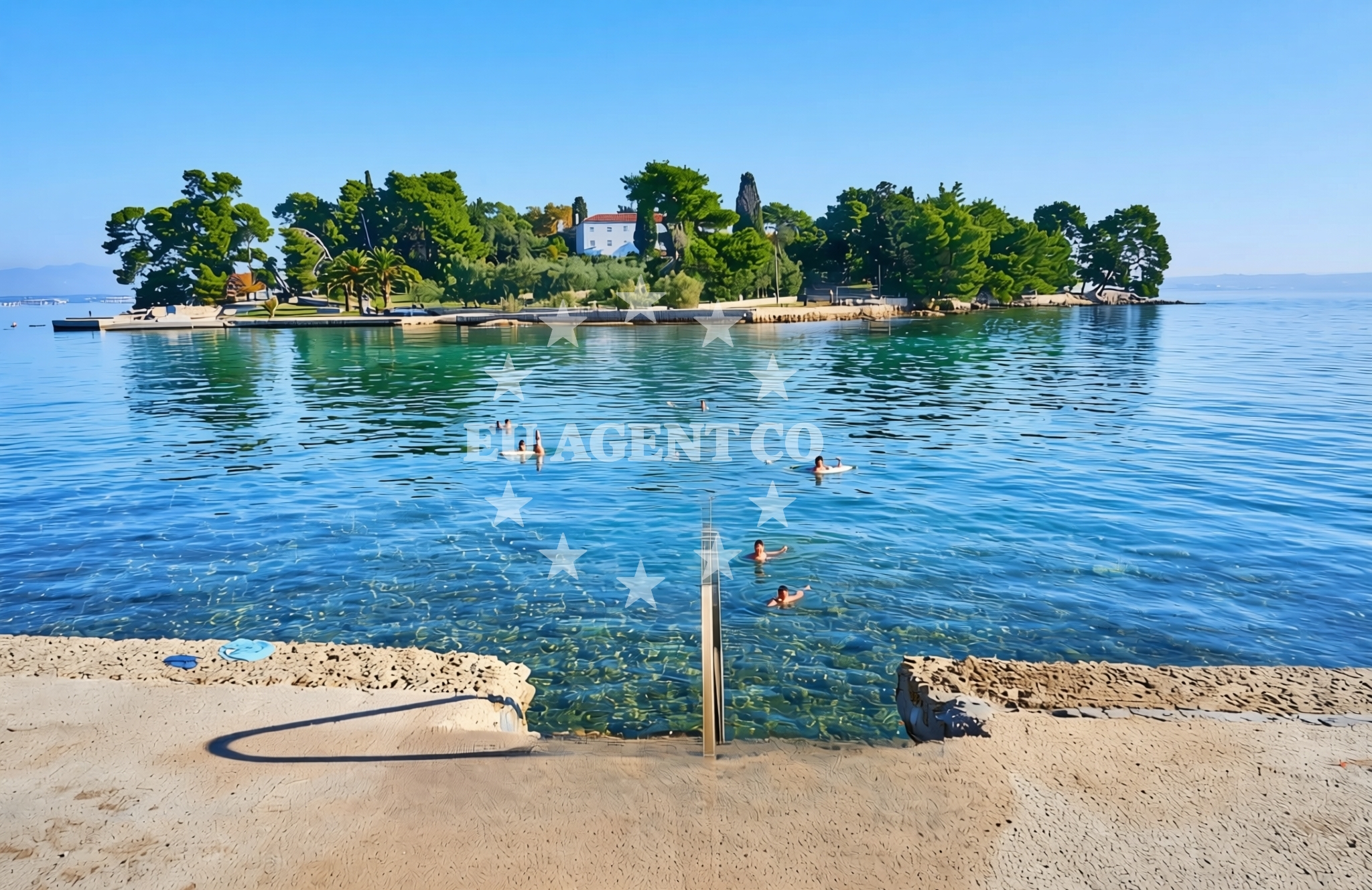 Beach facilities and surroundings at Magazin, Preko (Ugljan) Beach in Magazin