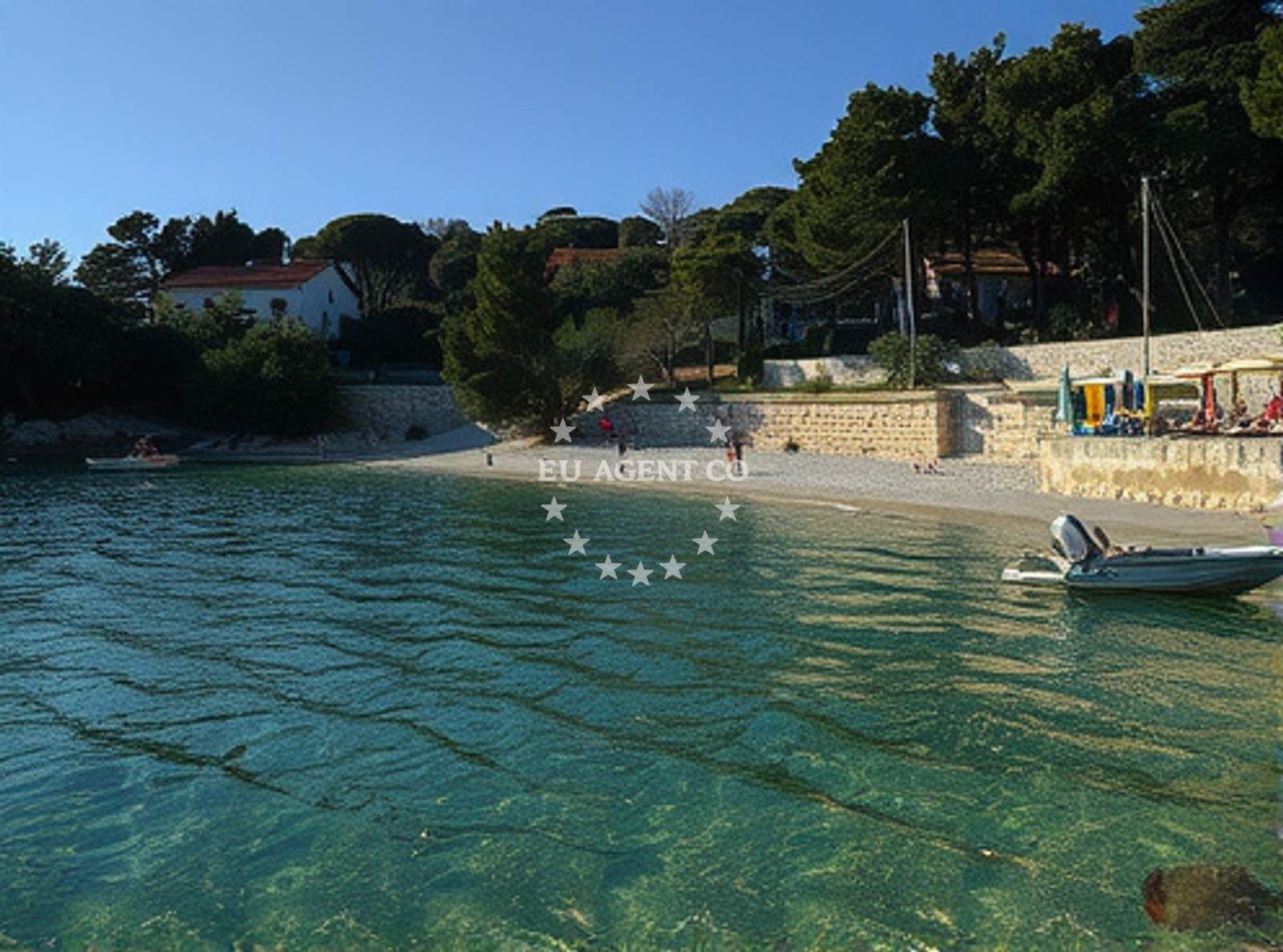 Beach facilities and surroundings at Mala Banda in Crkovnjak 14, Sumartin