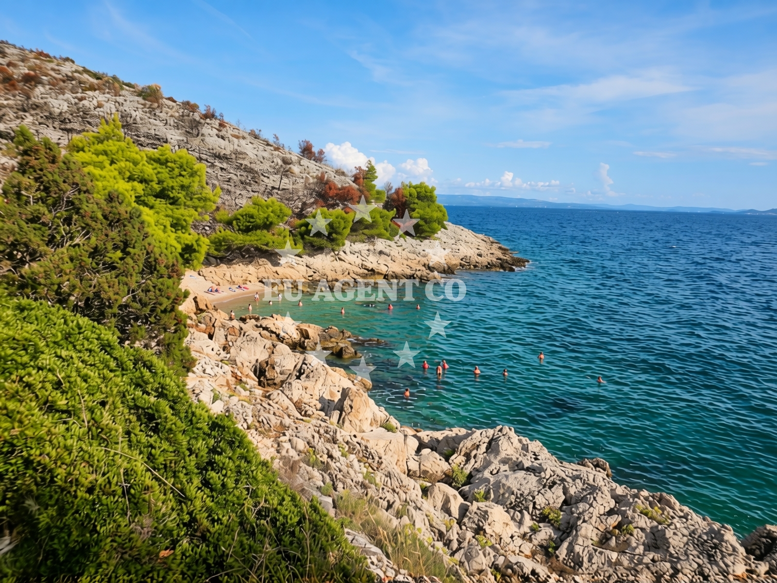 Overview of Mala Draga Beach in Put Diruna 62, Trogir