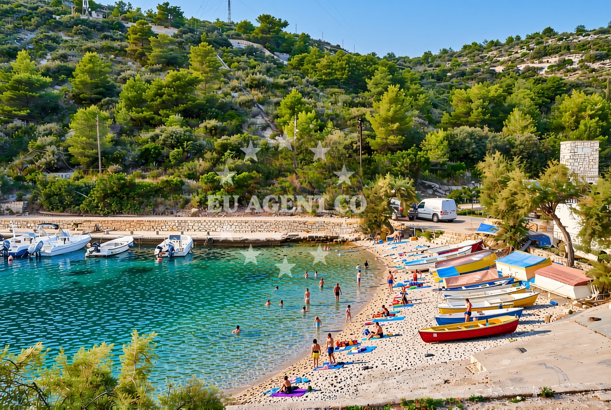 Shoreline and swimming area at Mala Garška, Hvar (Hvar) Beach in Mala Garška
