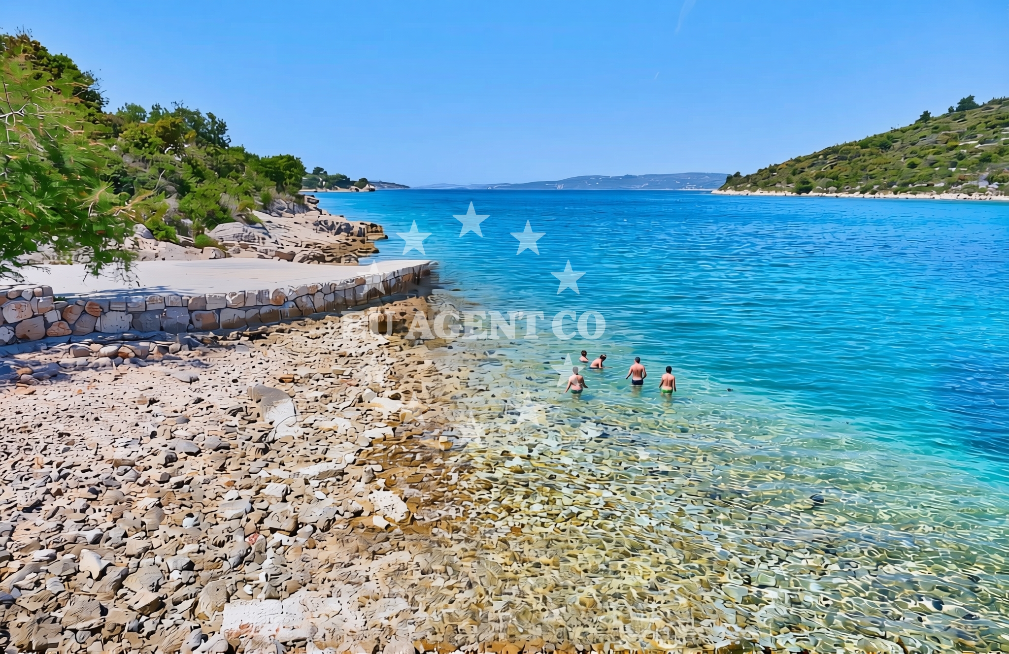 Shoreline and swimming area at Mala luka zapad, Drvenik Veliki (Drvenik Veli) Beach in Mala luka zapad