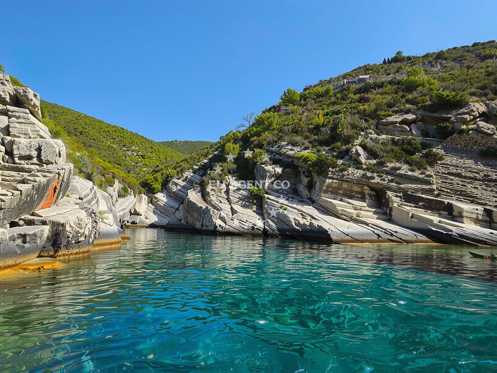 Additional view of Mala Pritiscina Beach in Gurnji put 37, Komiža