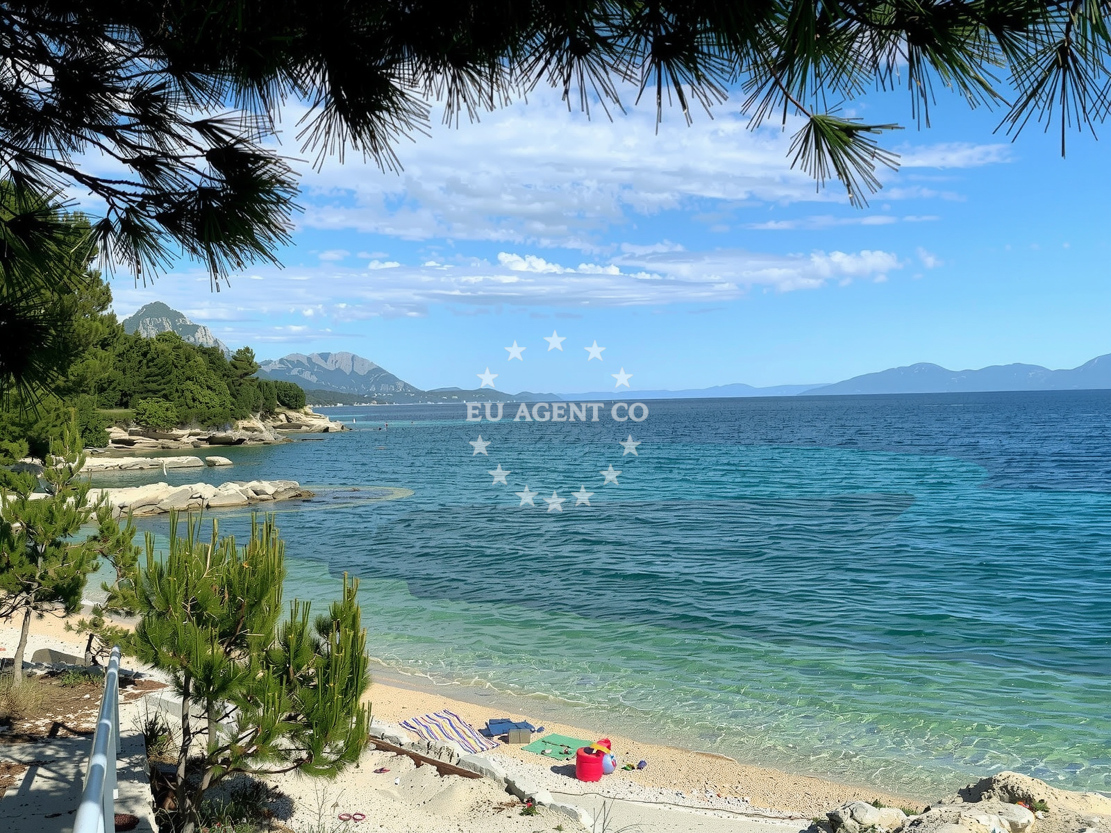 Overview of Male Ciste beach in 29 Blato, Živogošće