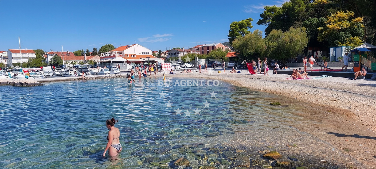 Additional view of Male Vrulje Beach in 11 Kraje ulica, Vodice