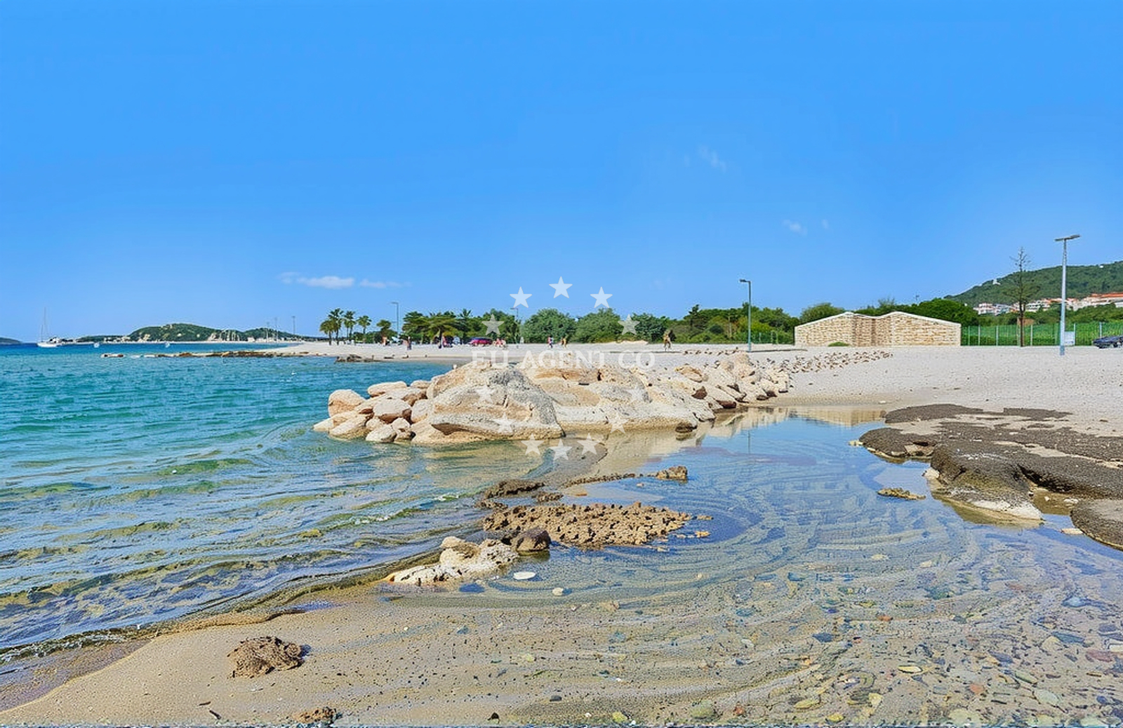 Additional view of Male Vrulje Beach in 11 Kraje ulica, Vodice