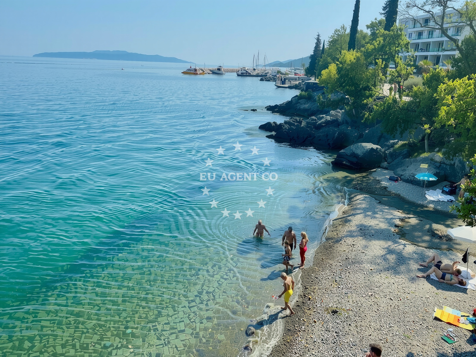 Sea and coastal view of Mali Raj Plaz in Antona Raspora 24, Opatija