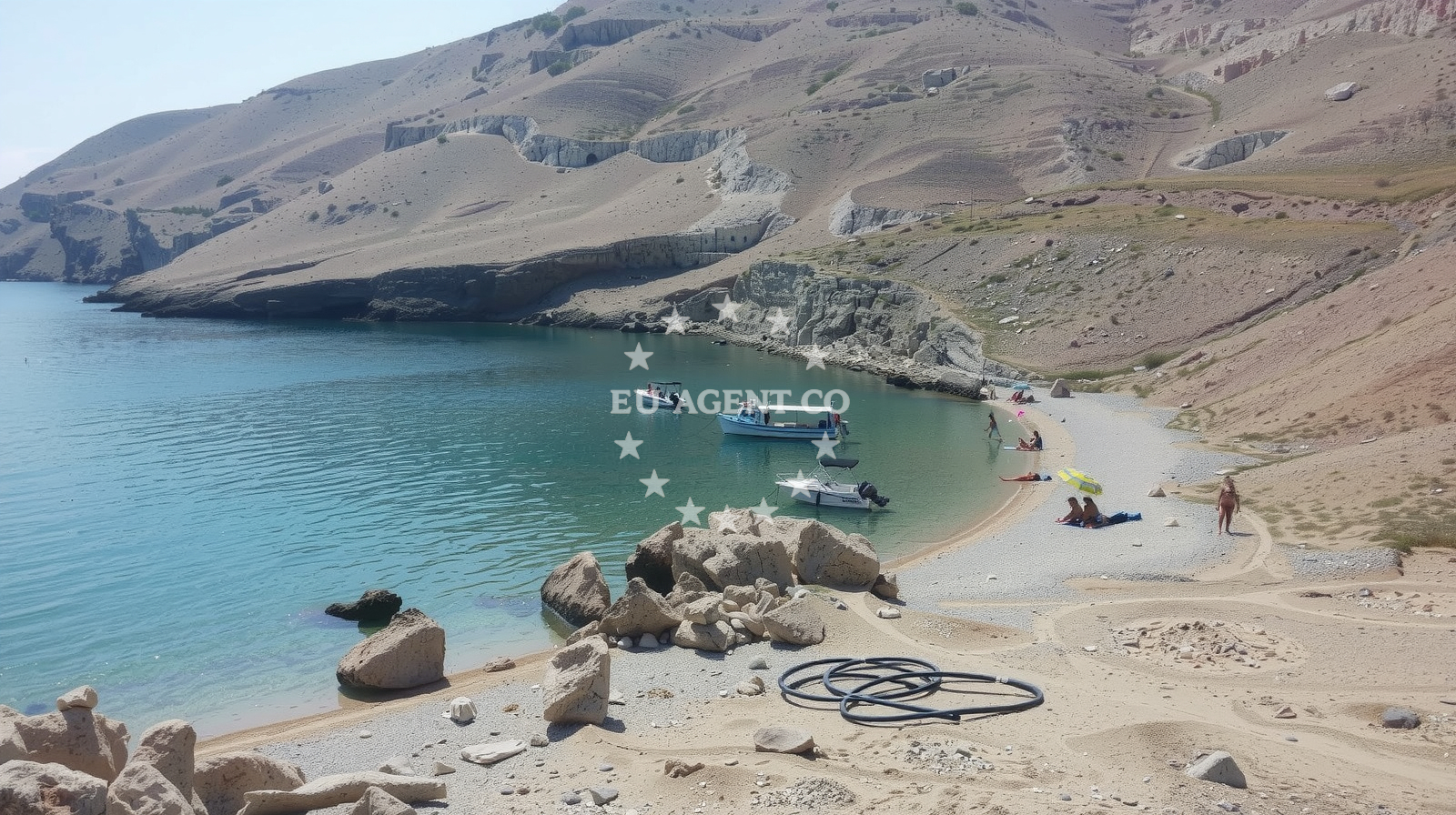 Shoreline and swimming area at Mali Zaton II beach in Šibenska 23, Pag