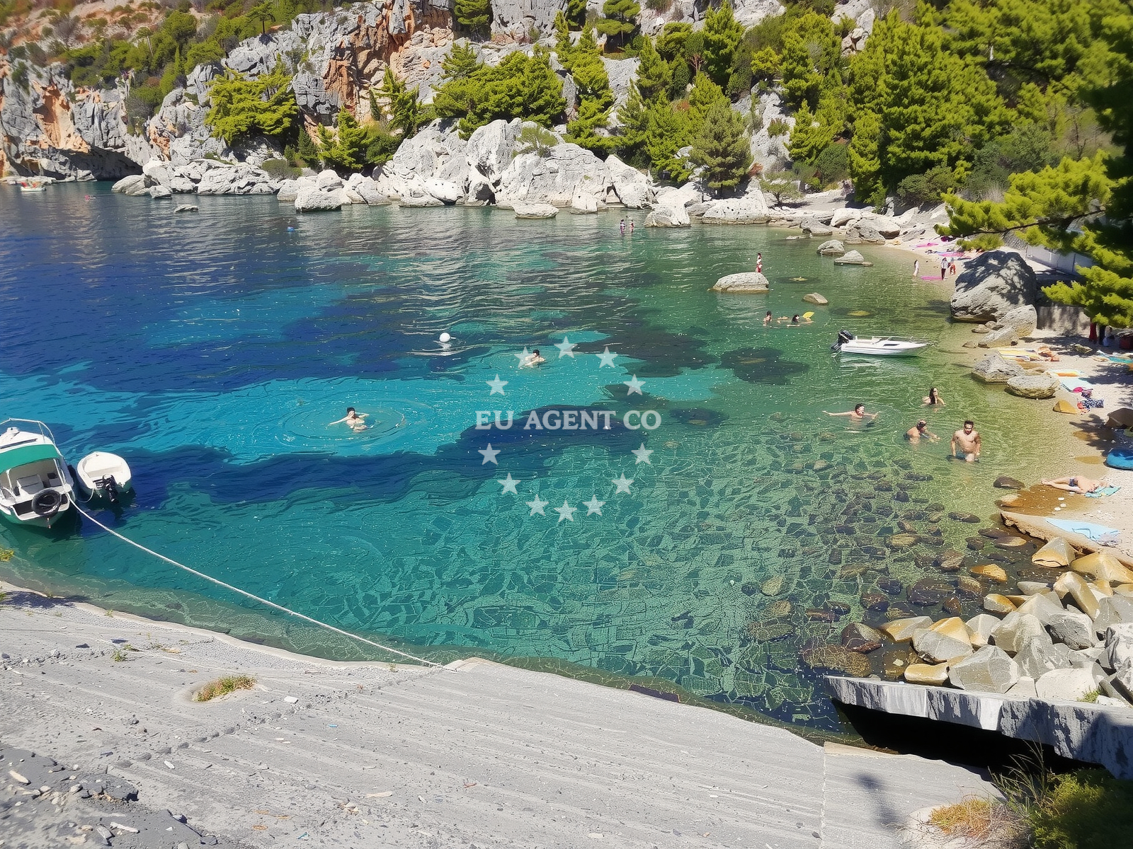 Beach facilities and surroundings at Malo Zarace beach in , Zarače