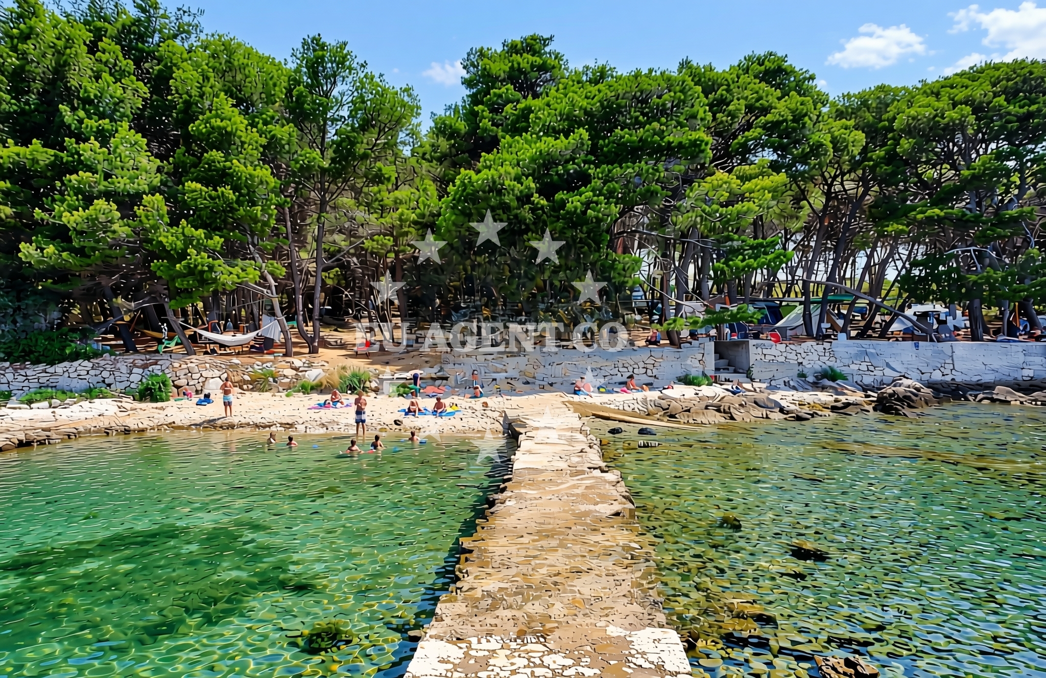 Beach facilities and surroundings at Malpaga, Zlarin (Zlarin) Beach in Malpaga