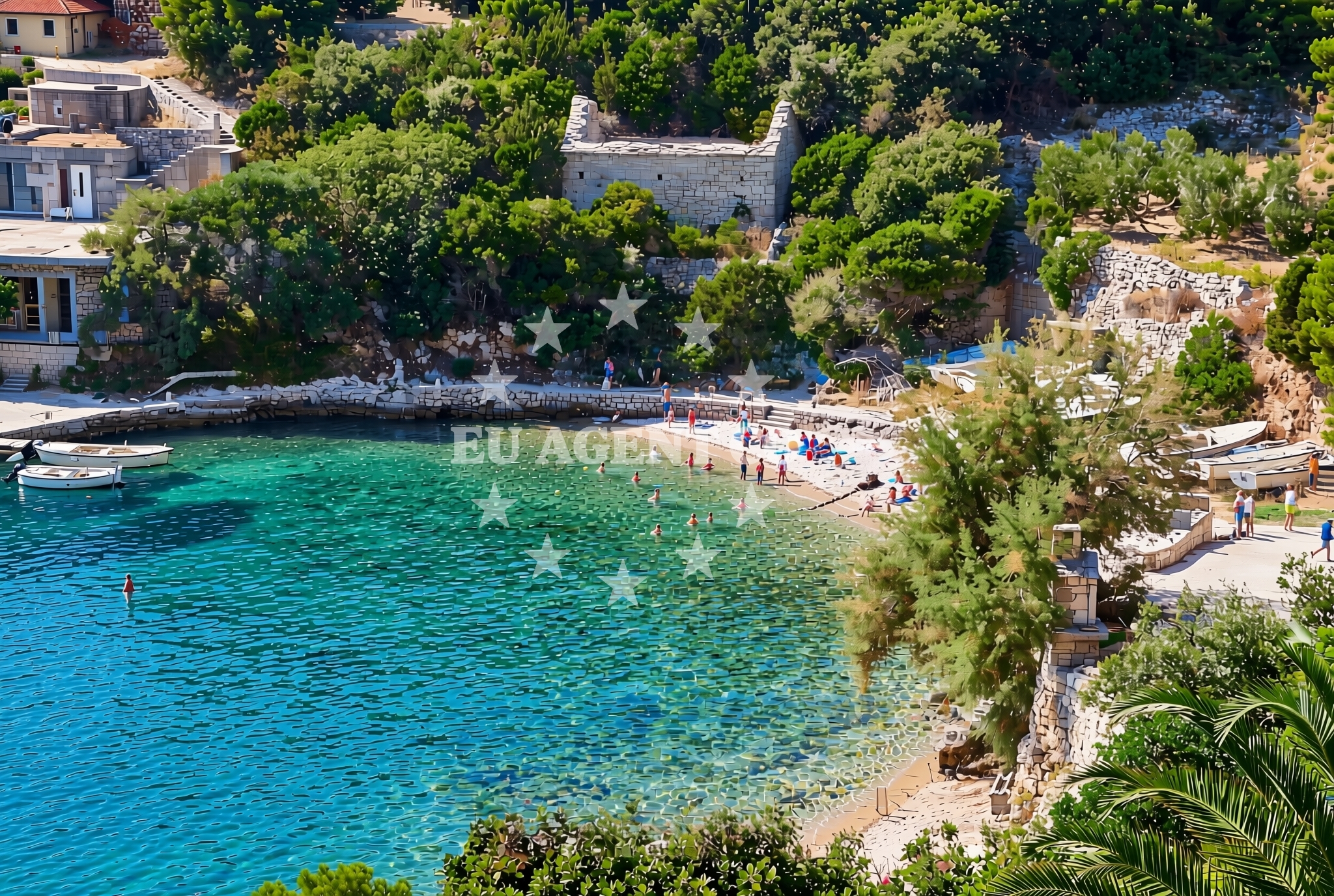Additional view of Maria beach