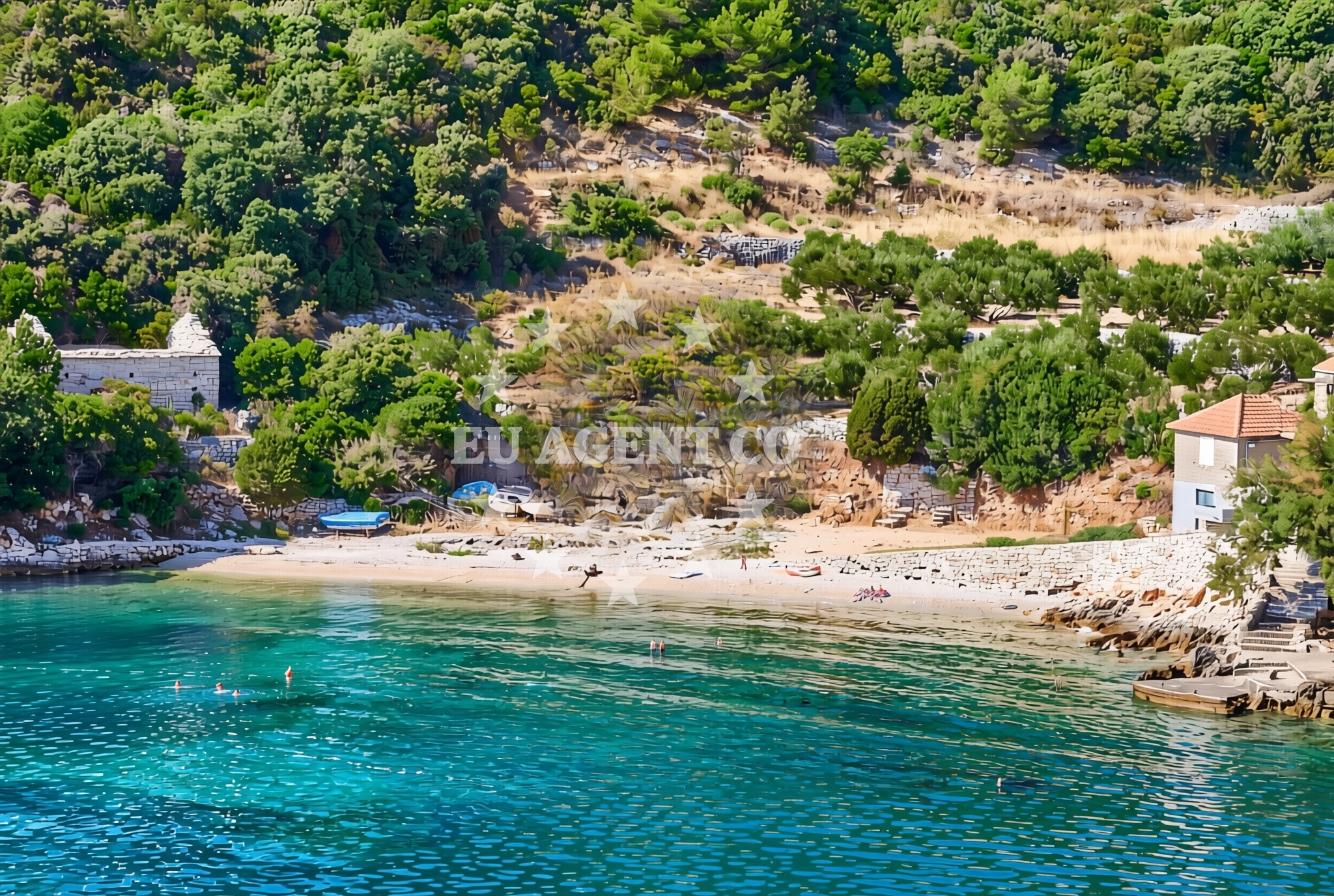 Additional view of Maria beach