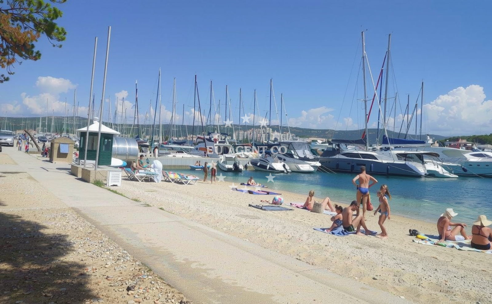 Beach facilities and surroundings at Marina Frapa Beach in Trogirska 3, Rogoznica