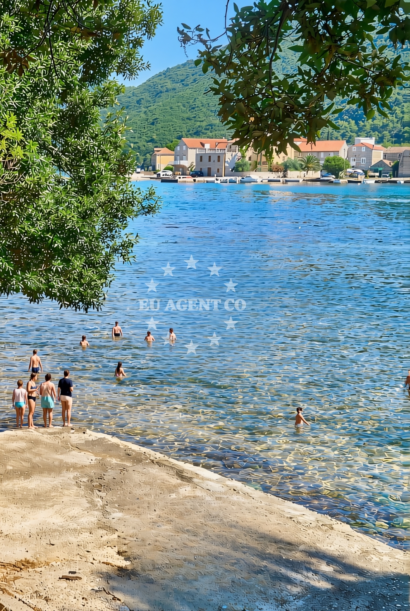 Shoreline and swimming area at Marinica zapad, Ston Beach in Marinica zapad