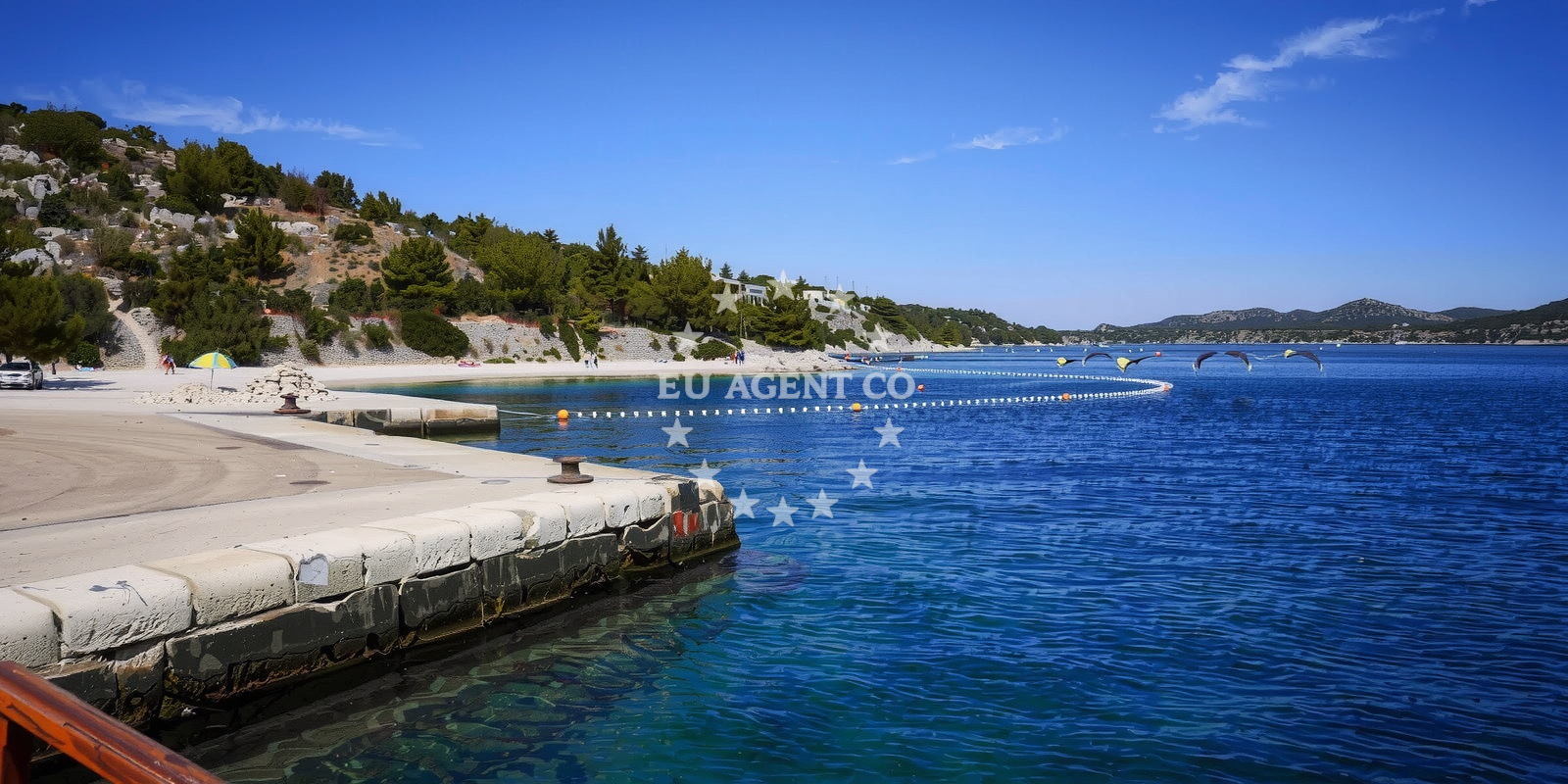 Beach facilities and surroundings at Martinska beach in Kornatska 29, Šibenik