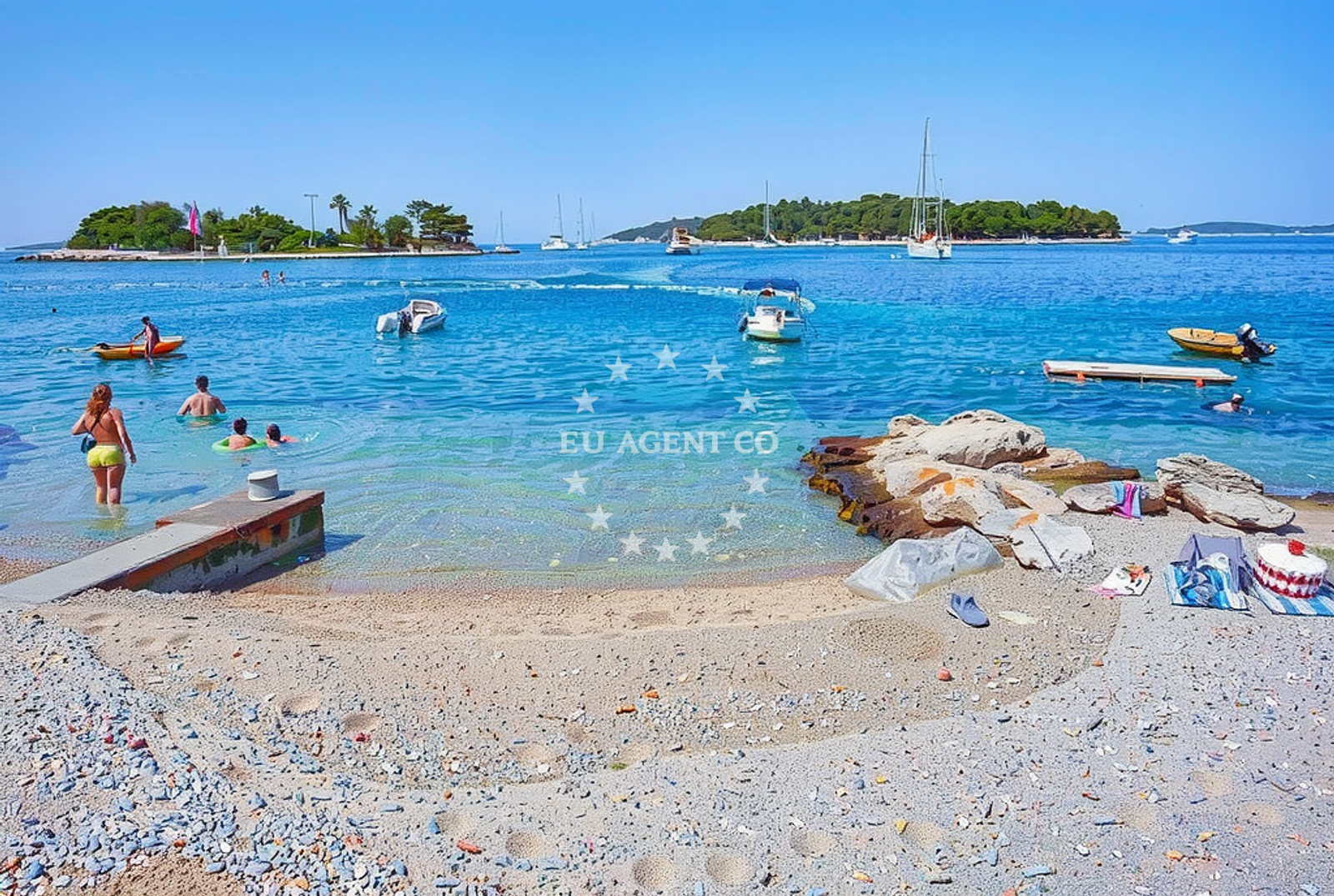 Additional view of Maslinica beach in Obala braće Marchi 19, Maslinica, Grohote