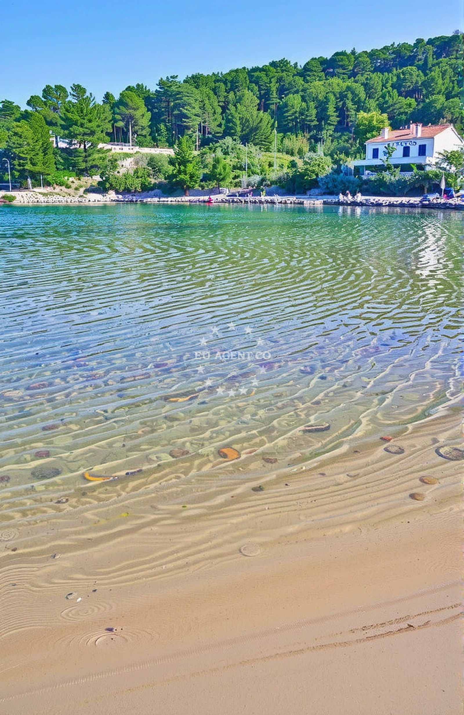 Additional view of Maslinica beach in Uvala Maslinica, Stari Grad