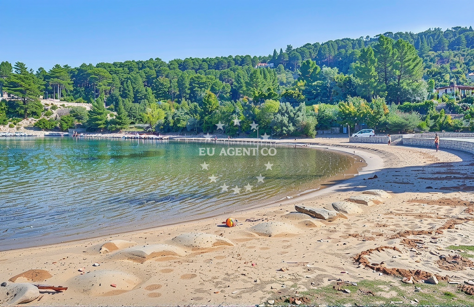 Additional view of Maslinica beach in Uvala Maslinica, Stari Grad