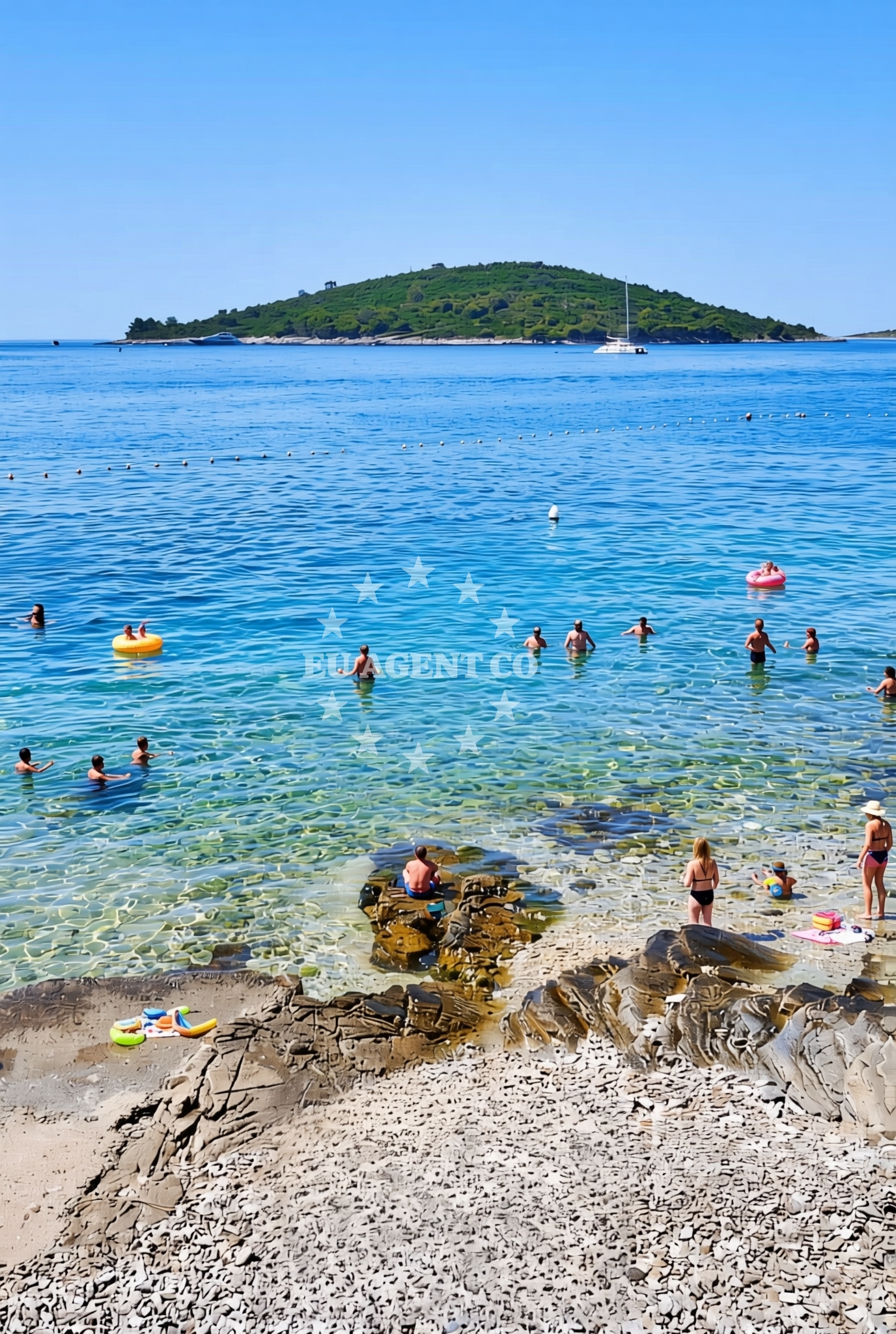 Additional view of Maslinica (Šolta): beaches and coves (4) in Maslinica (Šolta)