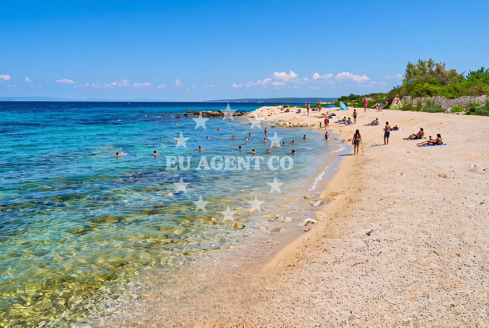 Shoreline and swimming area at Mata sjever, Lun (Pag) Beach in Mata sjever