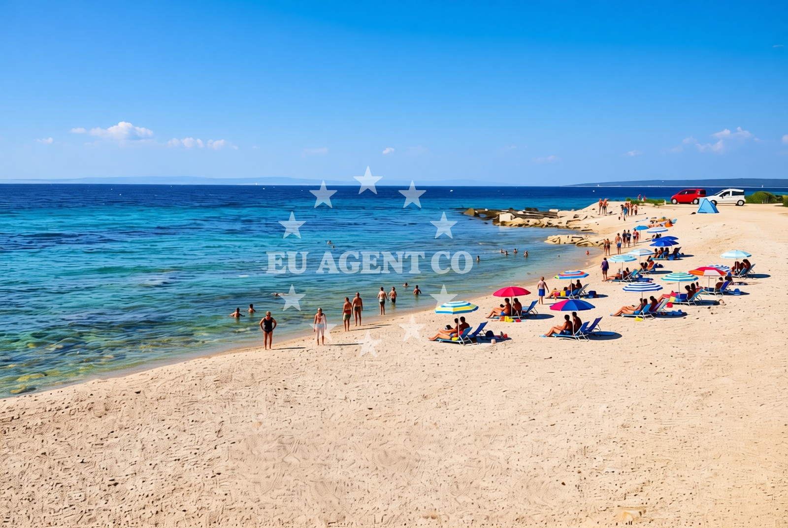 Beach facilities and surroundings at Mata sjever, Lun (Pag) Beach in Mata sjever