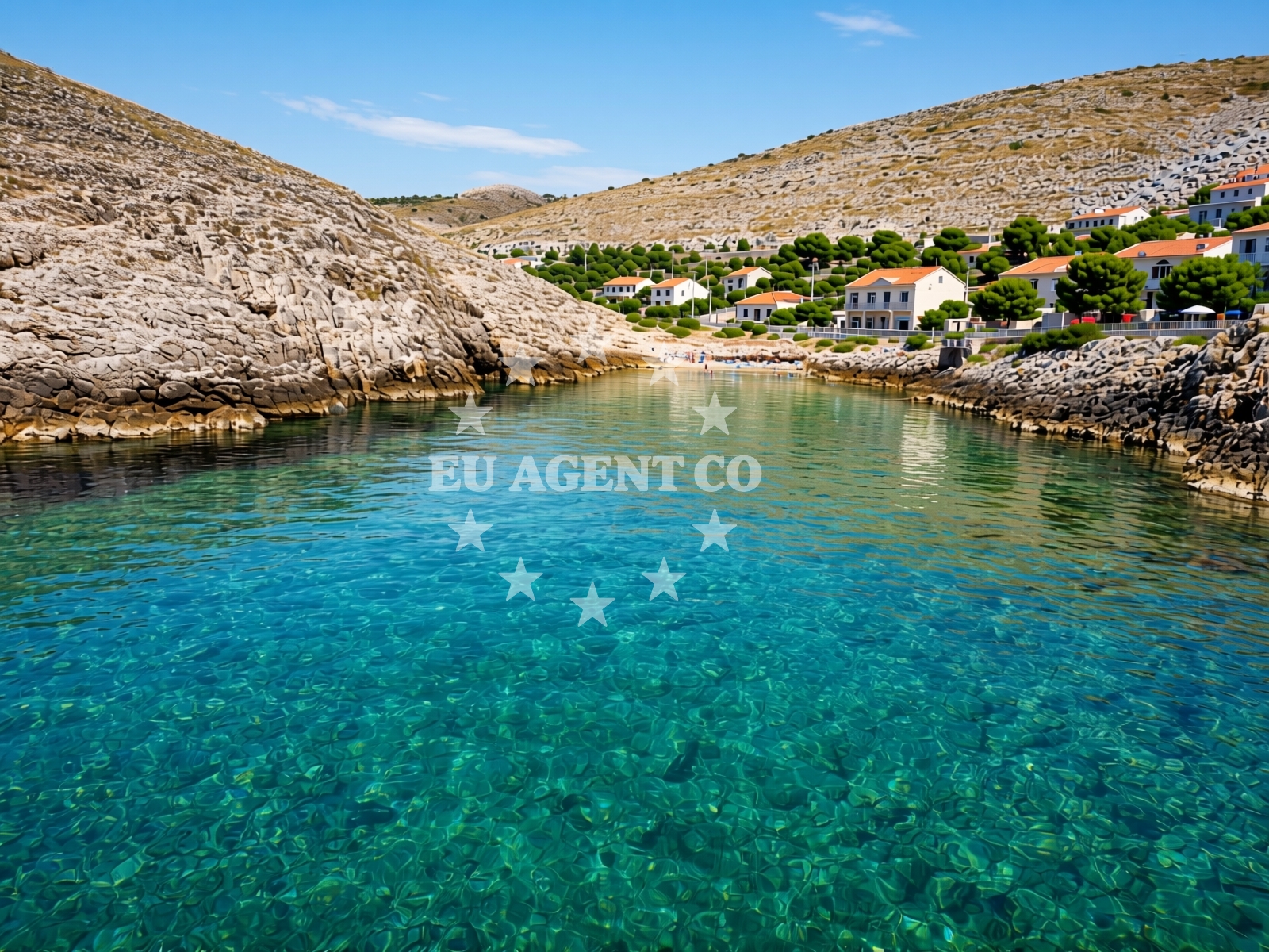 Shoreline and swimming area at Matejina uvala in , Vrsi