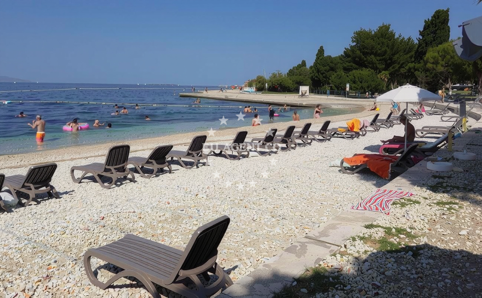 Additional view of Materada beach in Materada 31, Poreč