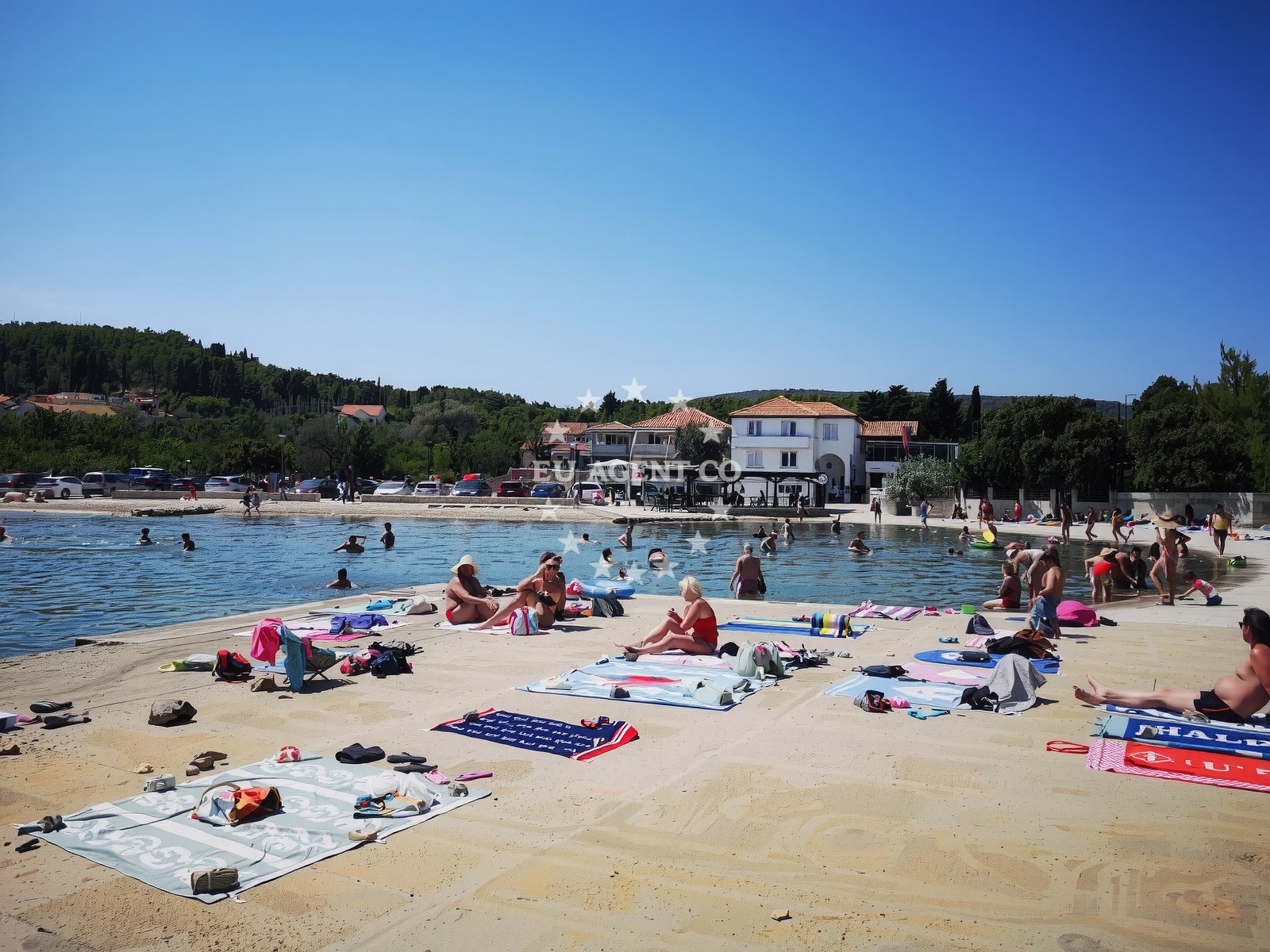 Additional view of Matlovac beach in II ulica br. 15, Ždrelac