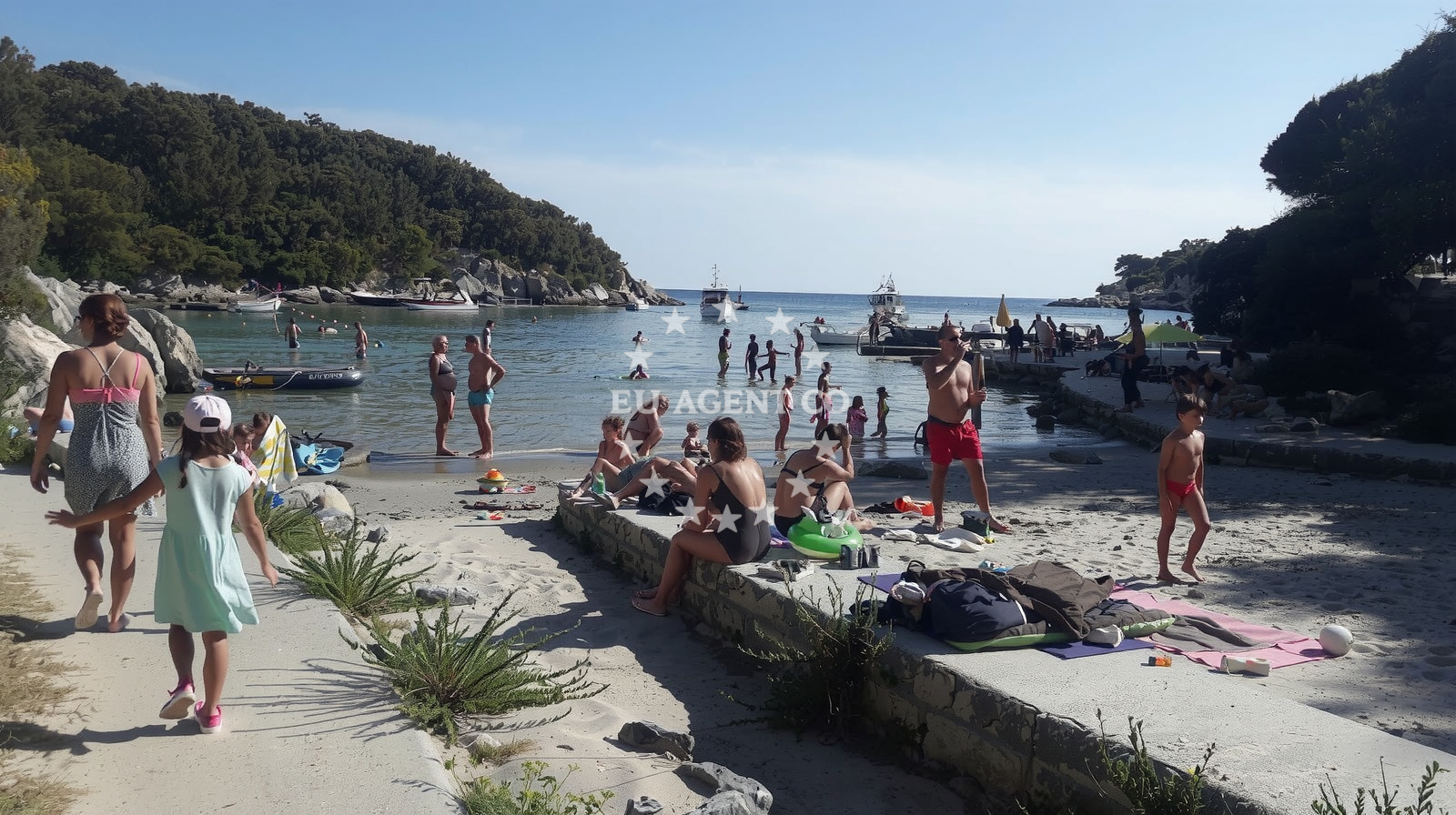 Shoreline and swimming area at Matovica beach in 77b Kampor, Kampor