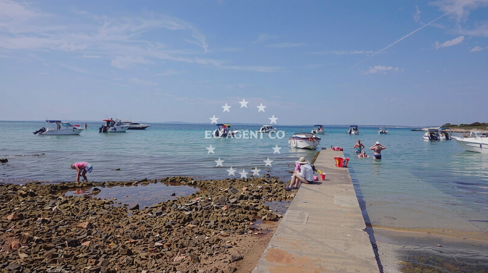 Additional view of Maun beach in Ulica Splitska 3, Mandre