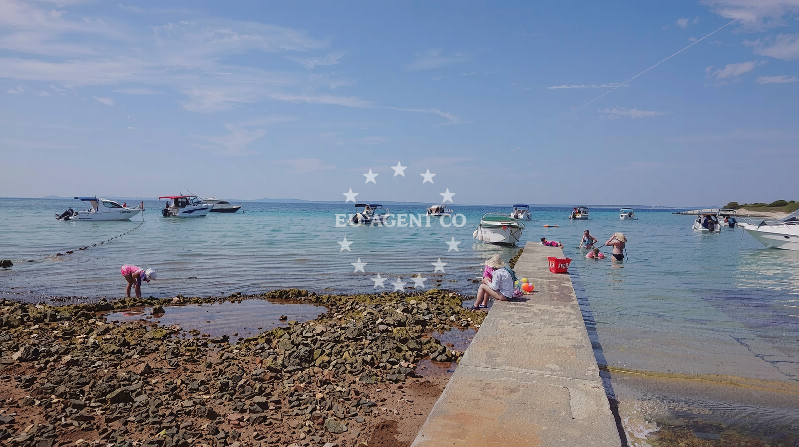 Additional view of Maun beach in Ulica Splitska 3, Mandre
