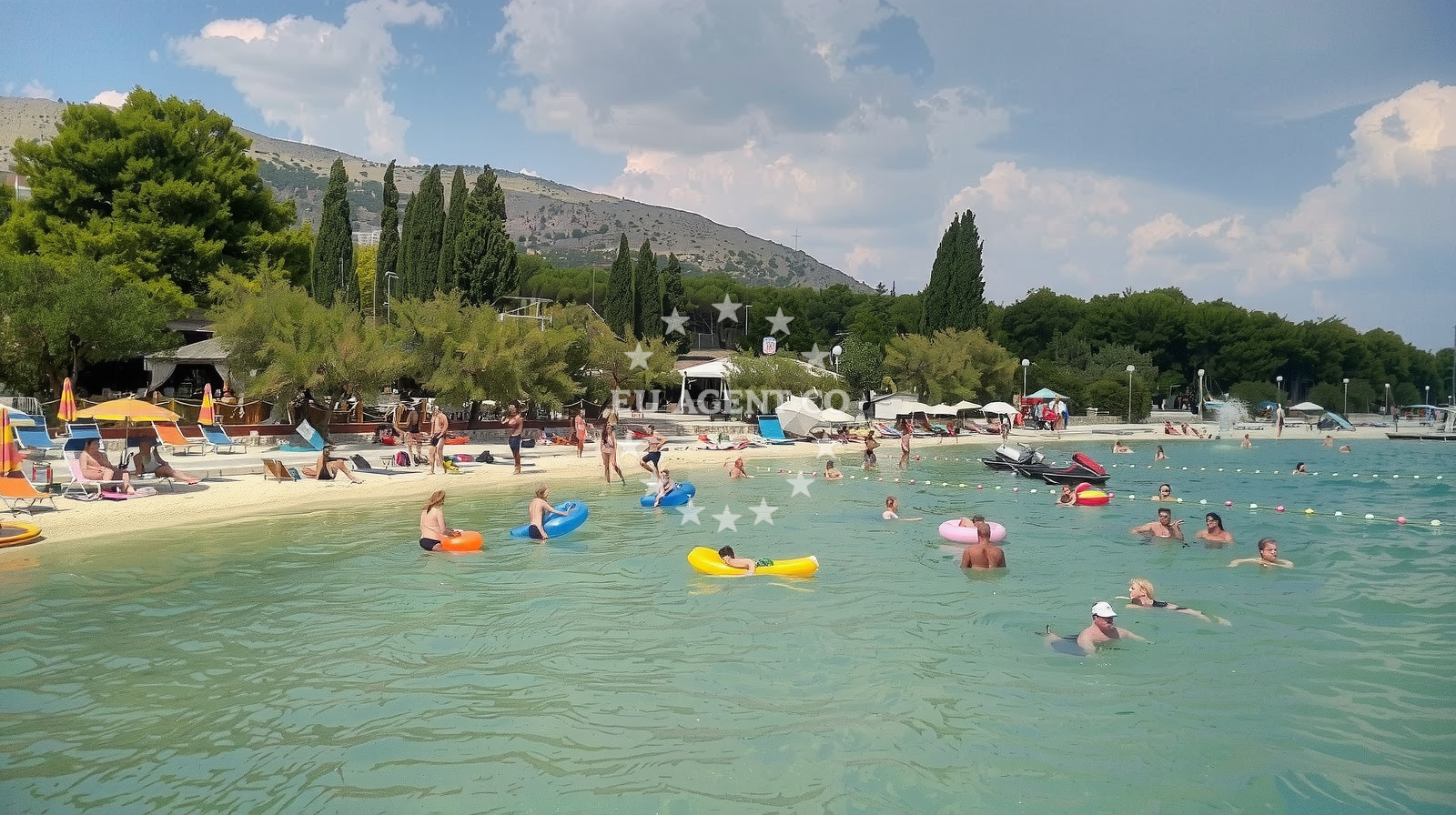 Additional view of Medena beach in Hrvatskih žrtava 187, Trogir
